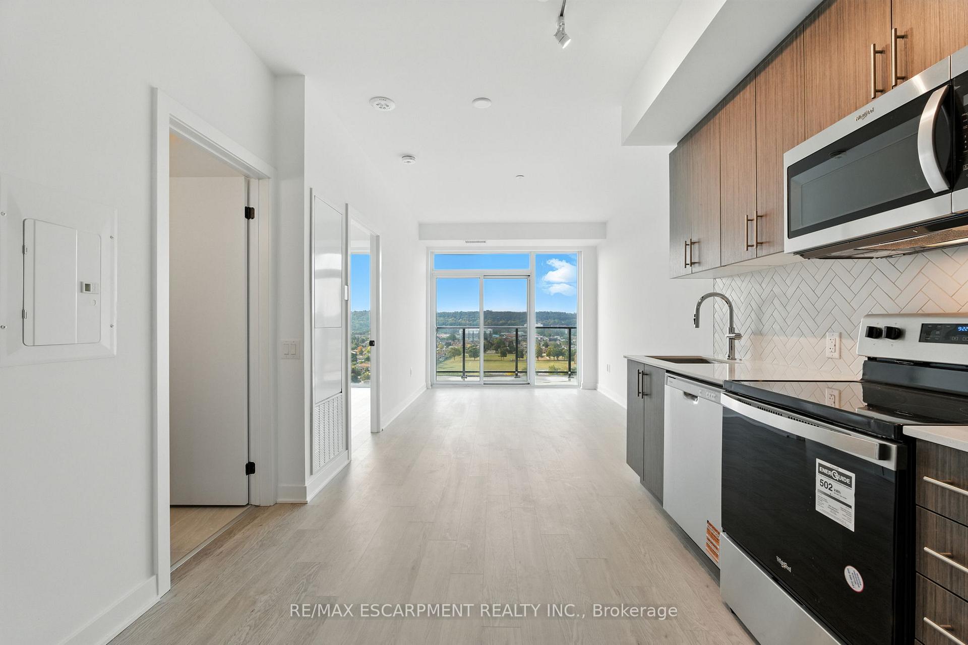 Photo 14 of Unit 1605, 2782 Barton Street E, Hamilton, Riverdale — HOMEH