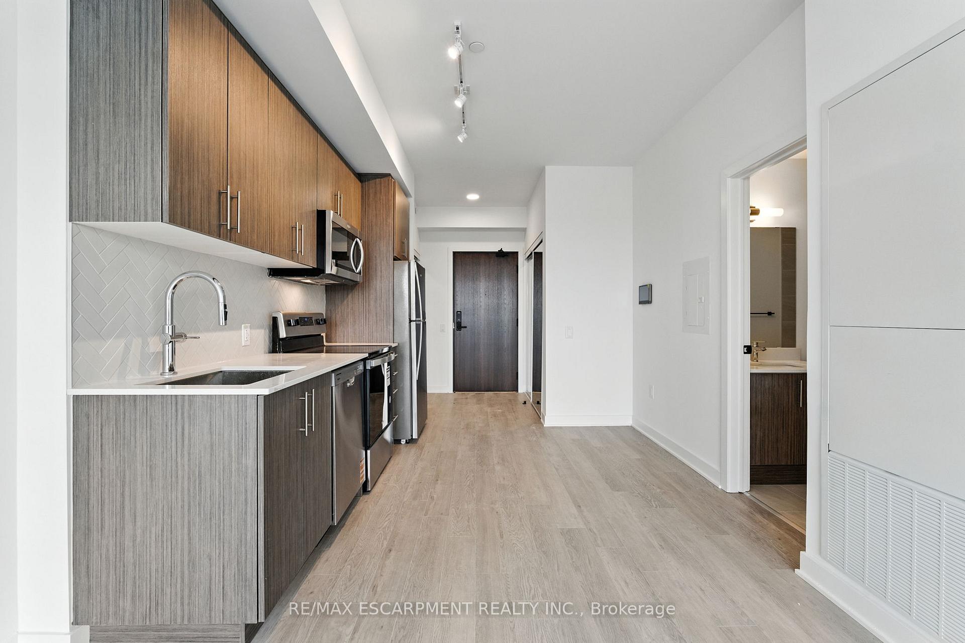 Photo 18 of Unit 1605, 2782 Barton Street E, Hamilton, Riverdale — HOMEH