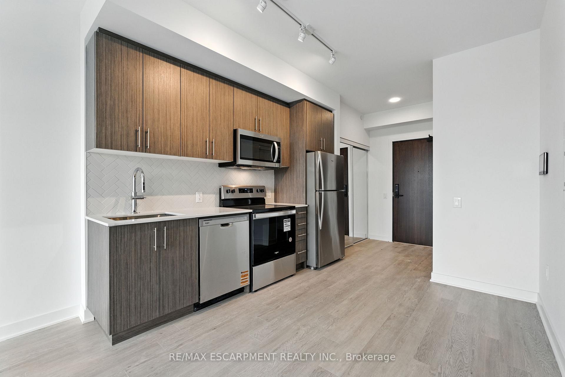 Photo 19 of Unit 1605, 2782 Barton Street E, Hamilton, Riverdale — HOMEH