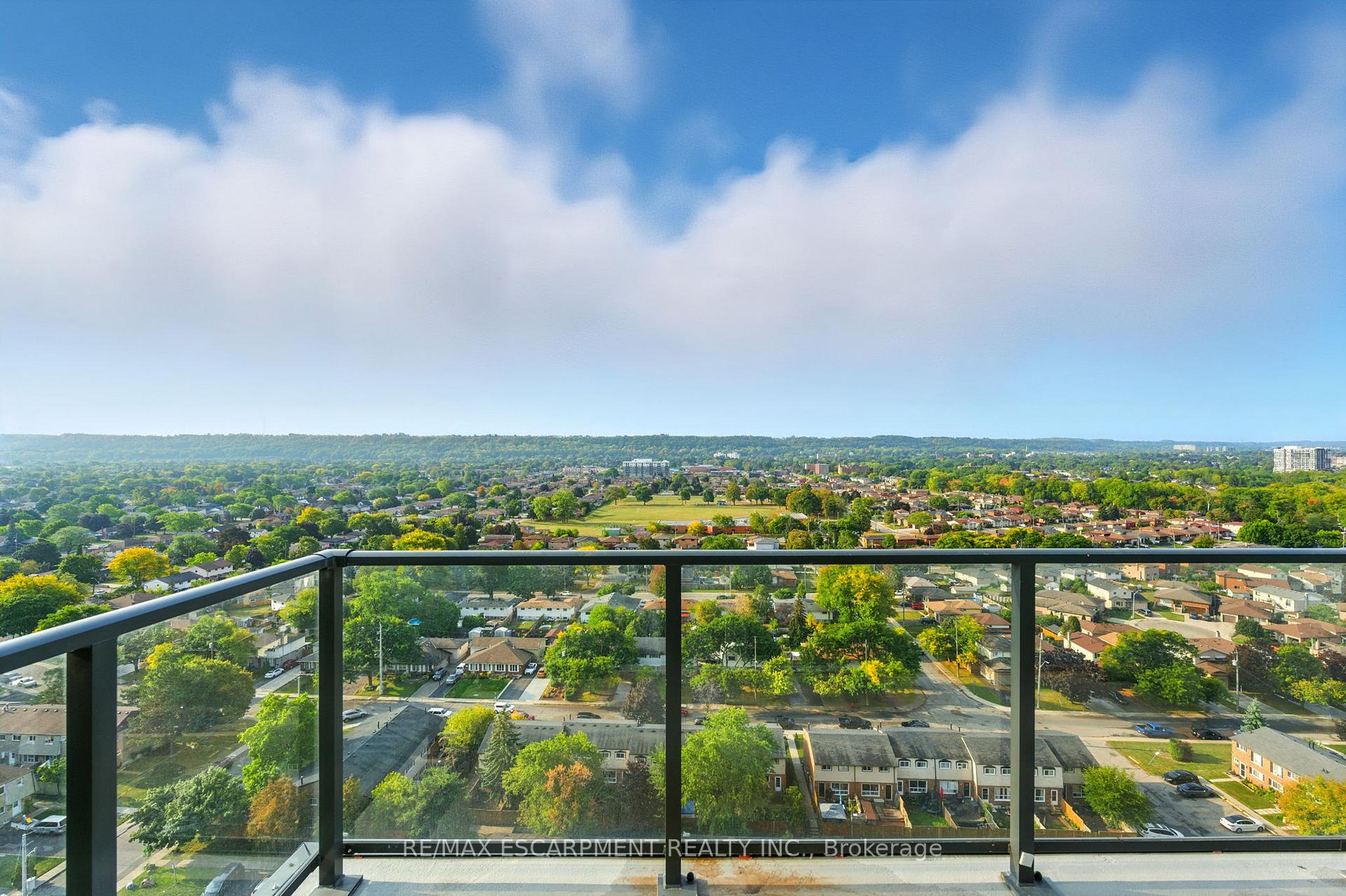 Photo 23 of Unit 1605, 2782 Barton Street E, Hamilton, Riverdale — HOMEH