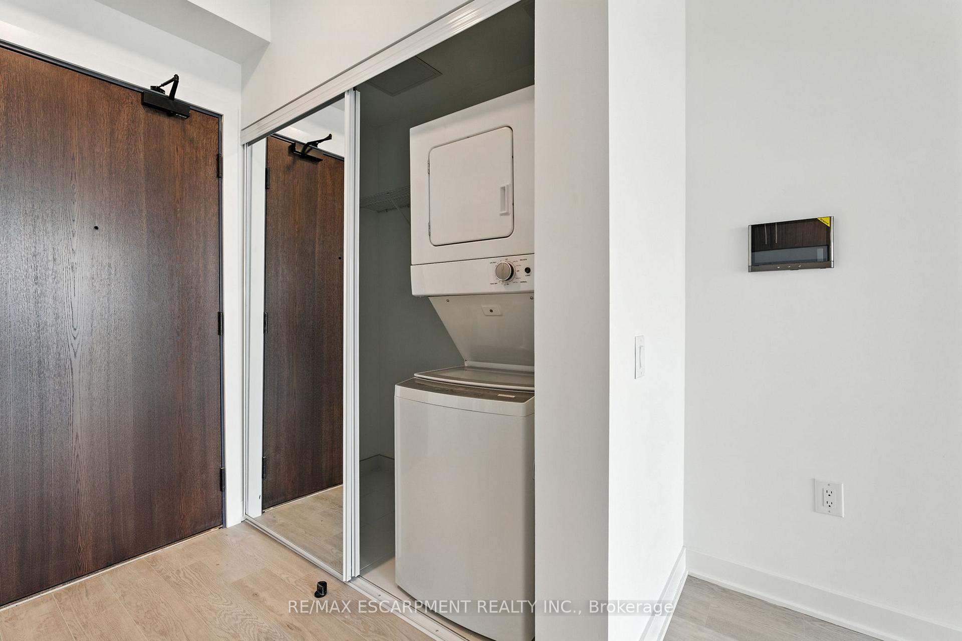 Photo 32 of Unit 1605, 2782 Barton Street E, Hamilton, Riverdale — HOMEH