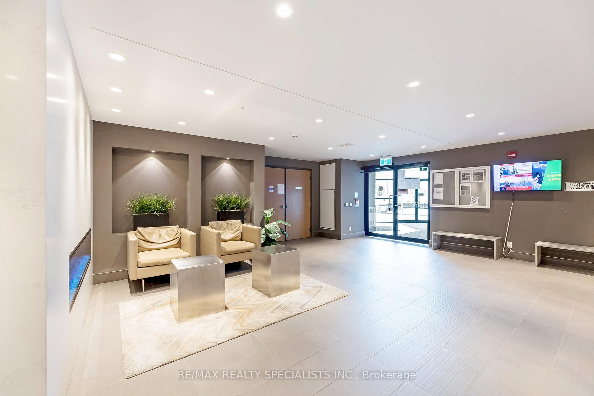 Front of Unit 434, 1105 Leger Way