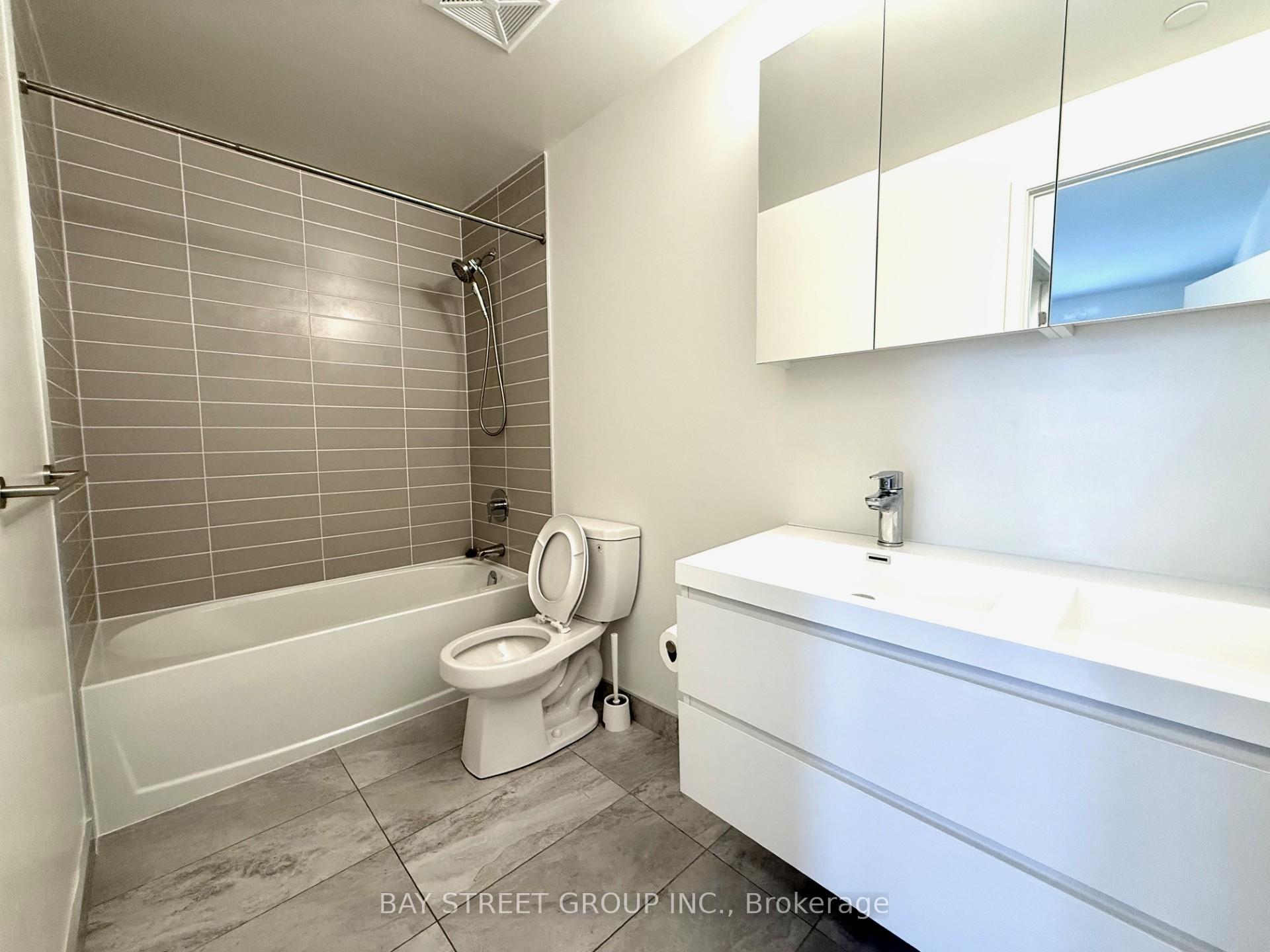 Photo 9 of Unit 618, 38 Simcoe Promenade, Markham, Unionville — HOMEH
