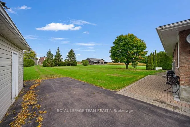 Photo 6 of 2214 County 2 Road, Edwardsburgh/Cardinal, Edwardsburgh/Cardinal Twp — HOMEH
