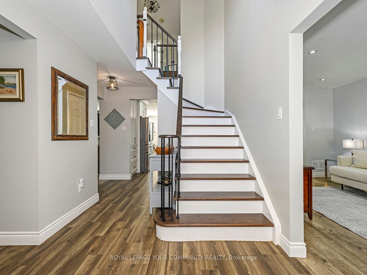 Photo 19 of 52 Keystone Drive, Brampton, Brampton South — HOMEH