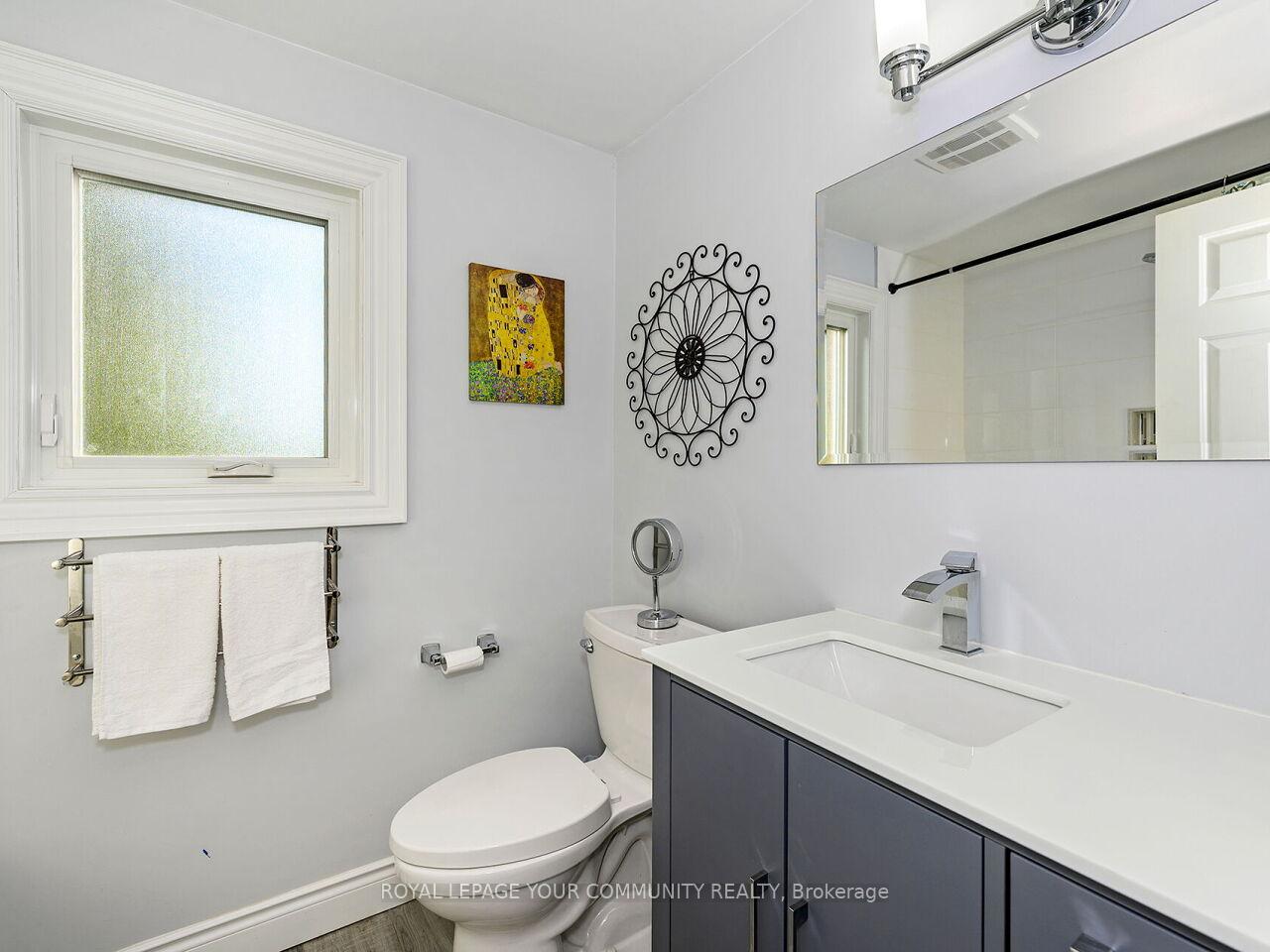 Photo 33 of 52 Keystone Drive, Brampton, Brampton South — HOMEH