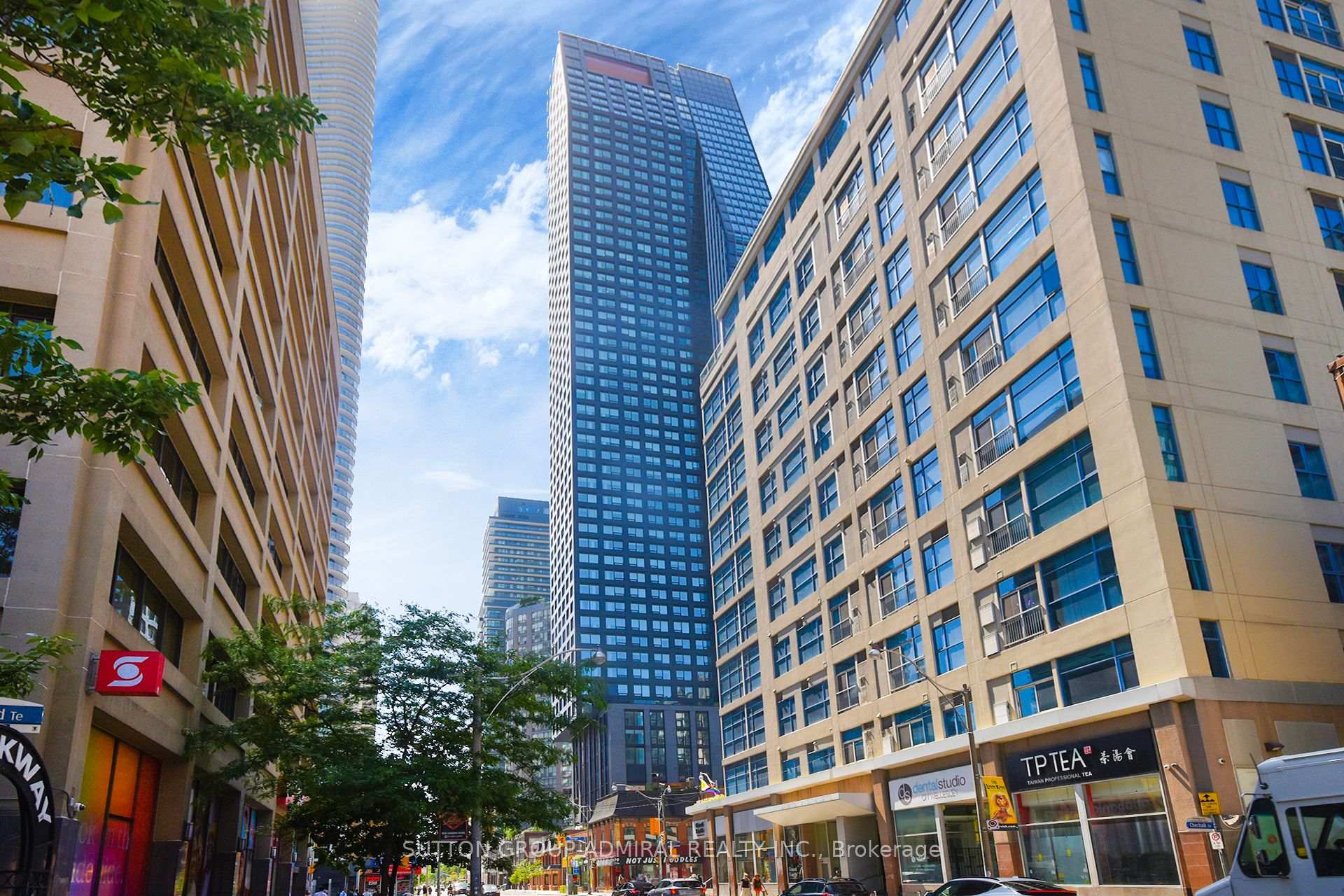 Front of Unit 705, 8 Wellesley Street