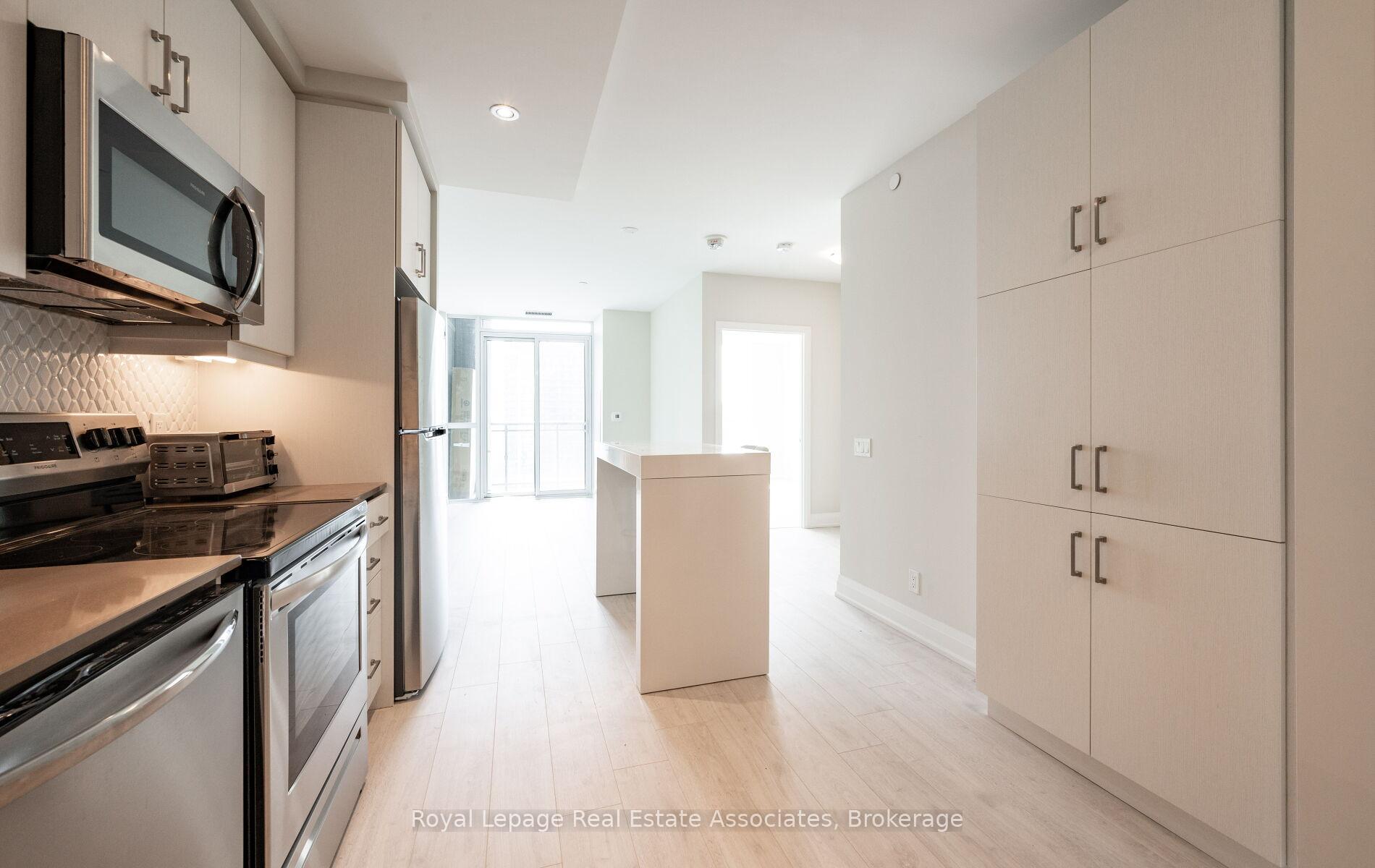 Photo 7 of Unit 1707, 15 Lynch Street, Brampton, Queen Street Corridor — HOMEH