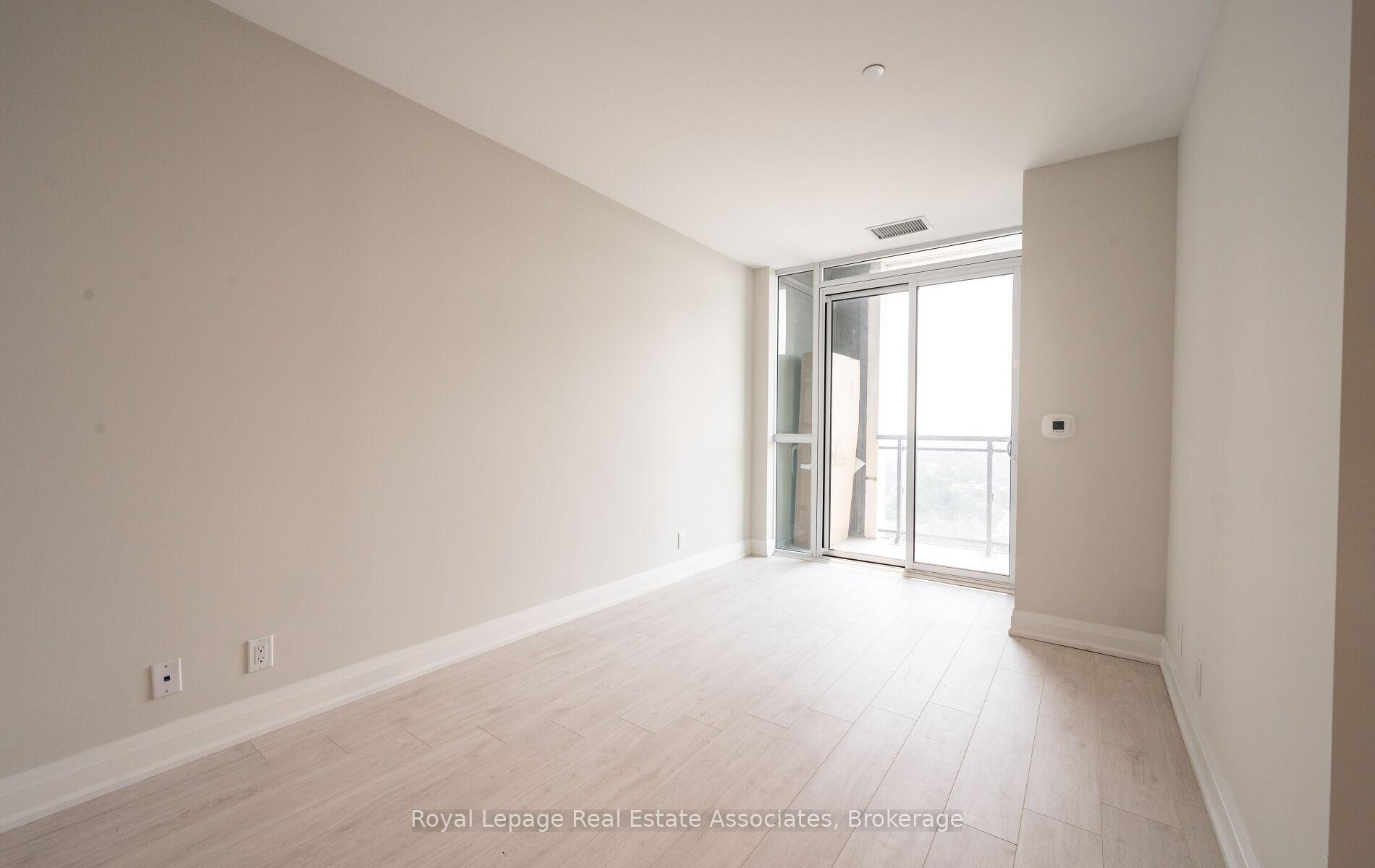 Photo 3 of Unit 1707, 15 Lynch Street, Brampton, Queen Street Corridor — HOMEH