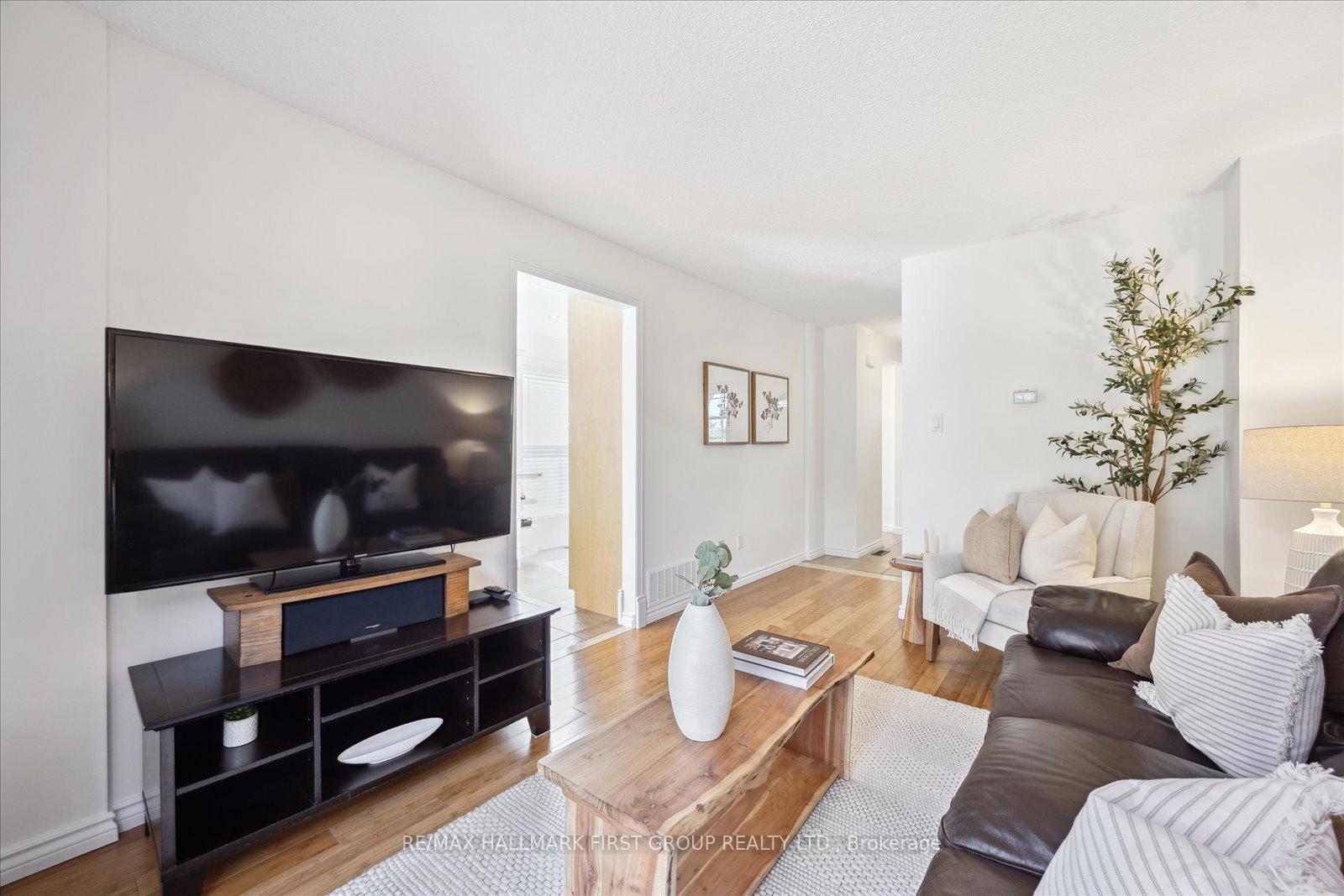 Photo 7 of 67 Mandrake Street, Ajax, Central — HOMEH