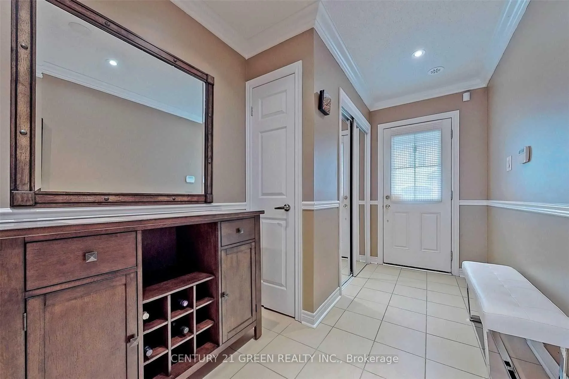 Photo 3 of 21 Cedar Lake Crescent, Brampton, Bram West — HOMEH