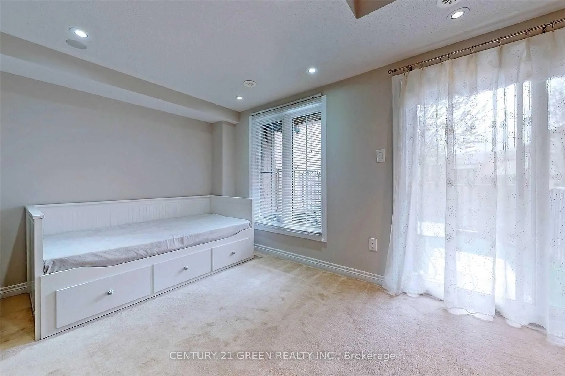 Photo 26 of 21 Cedar Lake Crescent, Brampton, Bram West — HOMEH