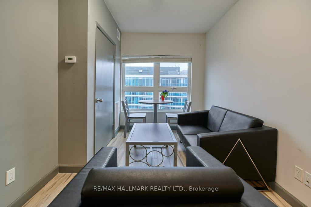 Photo 3 of Unit 2156, 258B Sunview Street, Waterloo, Beechwood/University — HOMEH