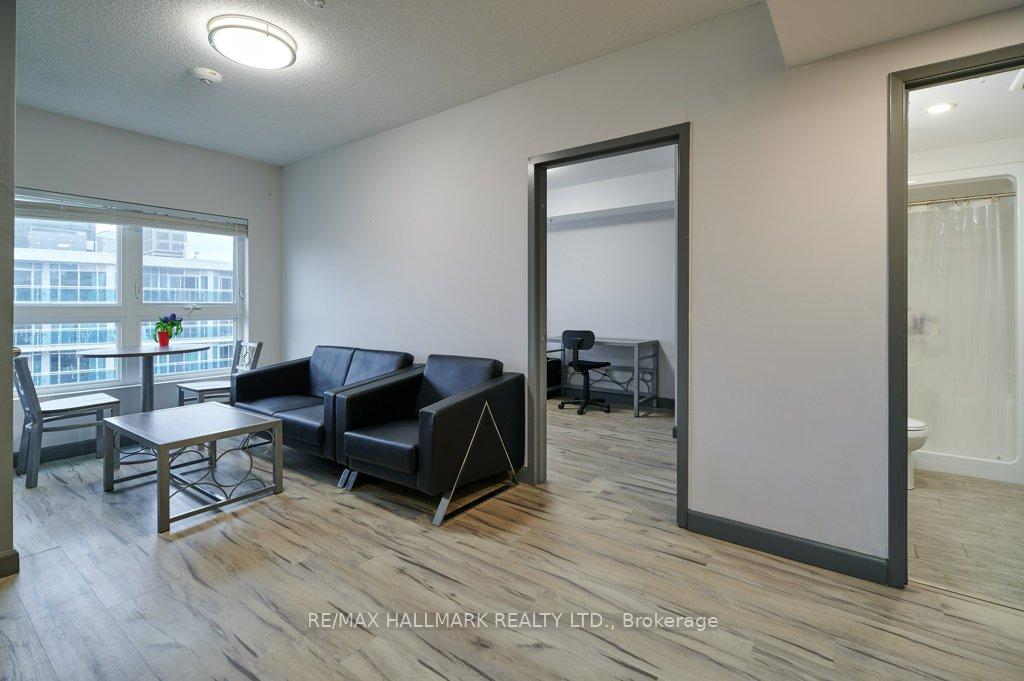 Photo 4 of Unit 2156, 258B Sunview Street, Waterloo, Beechwood/University — HOMEH