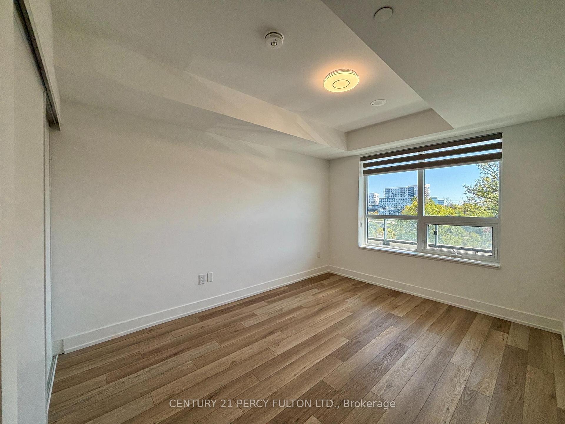 Photo 7 of Unit 611, 8 Cedarland Drive, Markham, Unionville — HOMEH