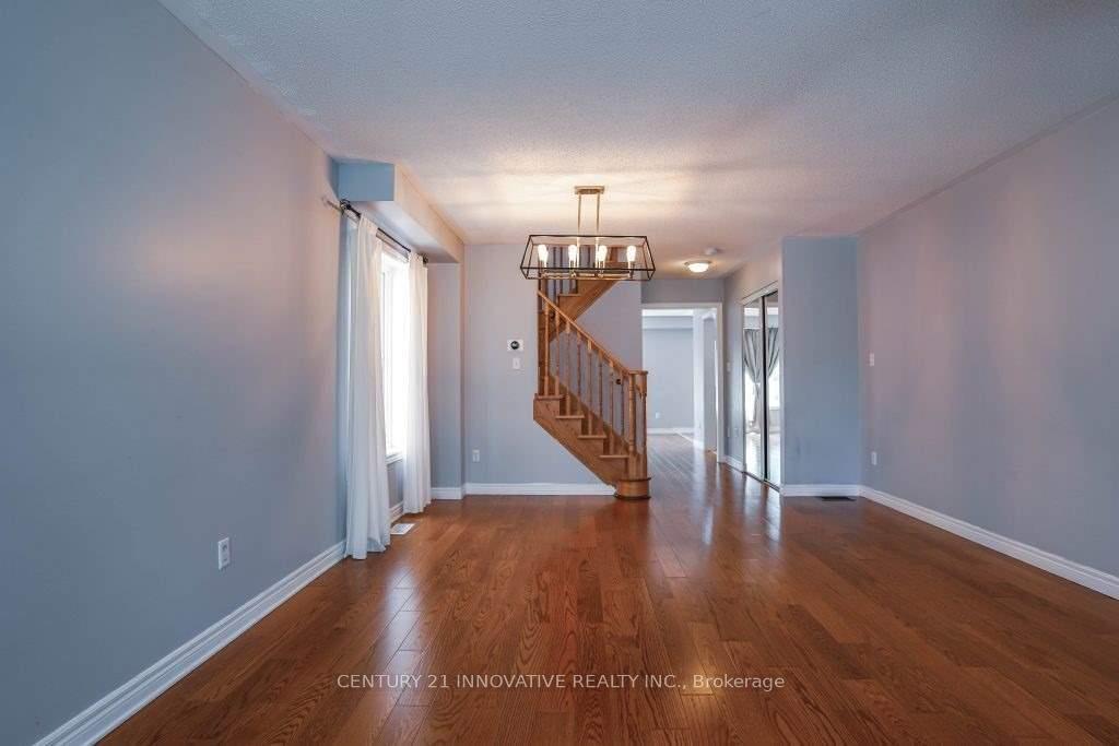 Photo 4 of 54 Carpendale Crescent E, Ajax, Northeast Ajax — HOMEH