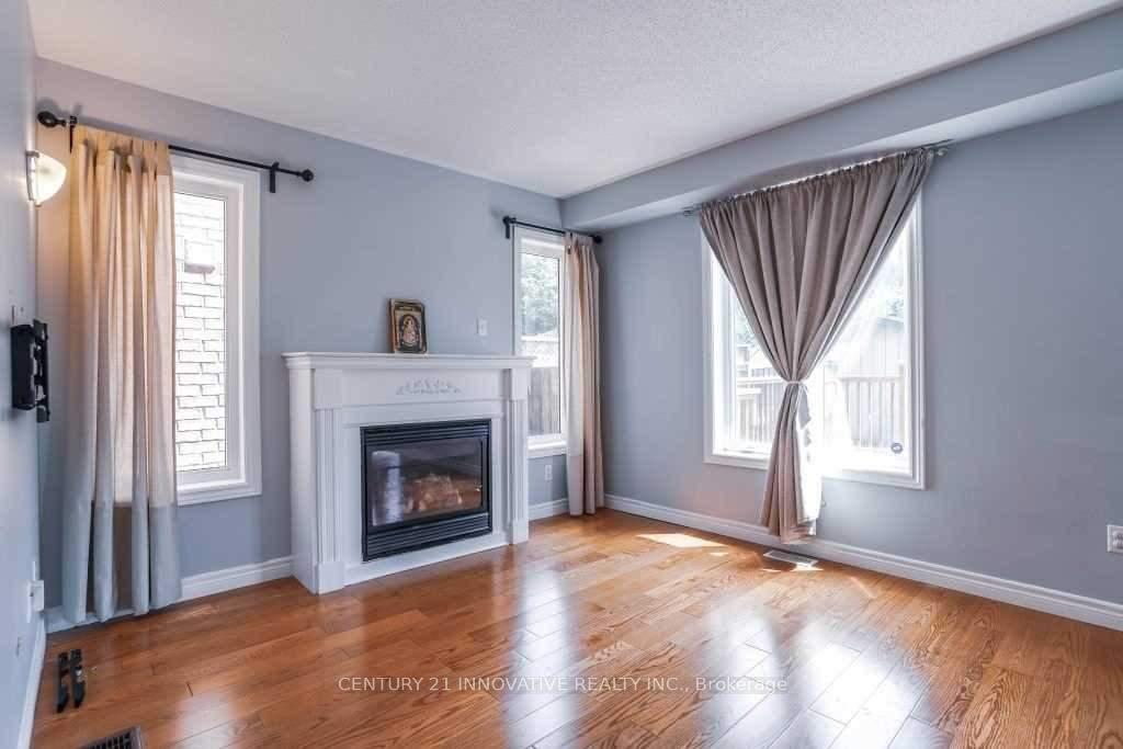 Photo 7 of 54 Carpendale Crescent E, Ajax, Northeast Ajax — HOMEH