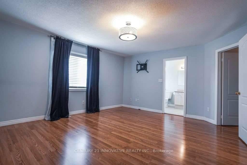 Photo 14 of 54 Carpendale Crescent E, Ajax, Northeast Ajax — HOMEH
