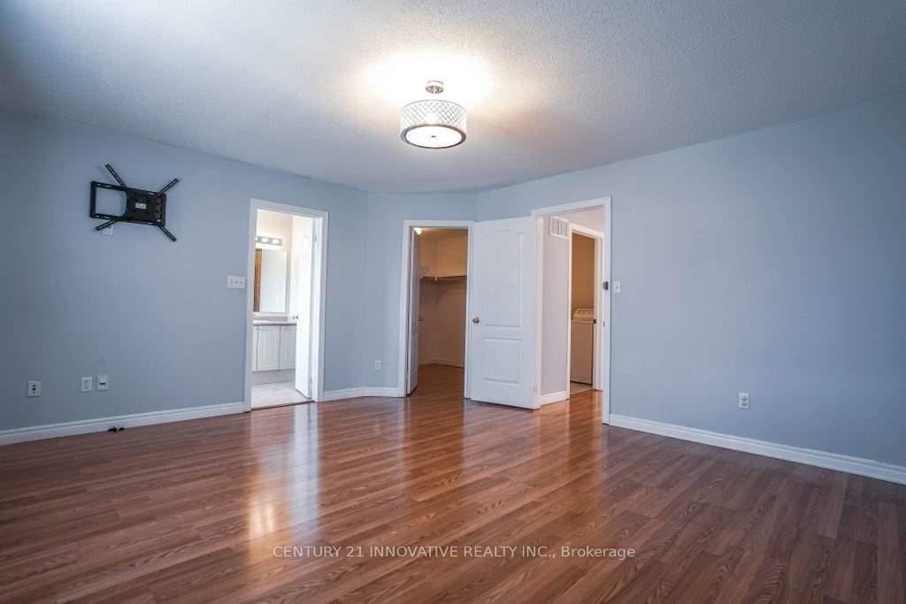 Photo 15 of 54 Carpendale Crescent E, Ajax, Northeast Ajax — HOMEH