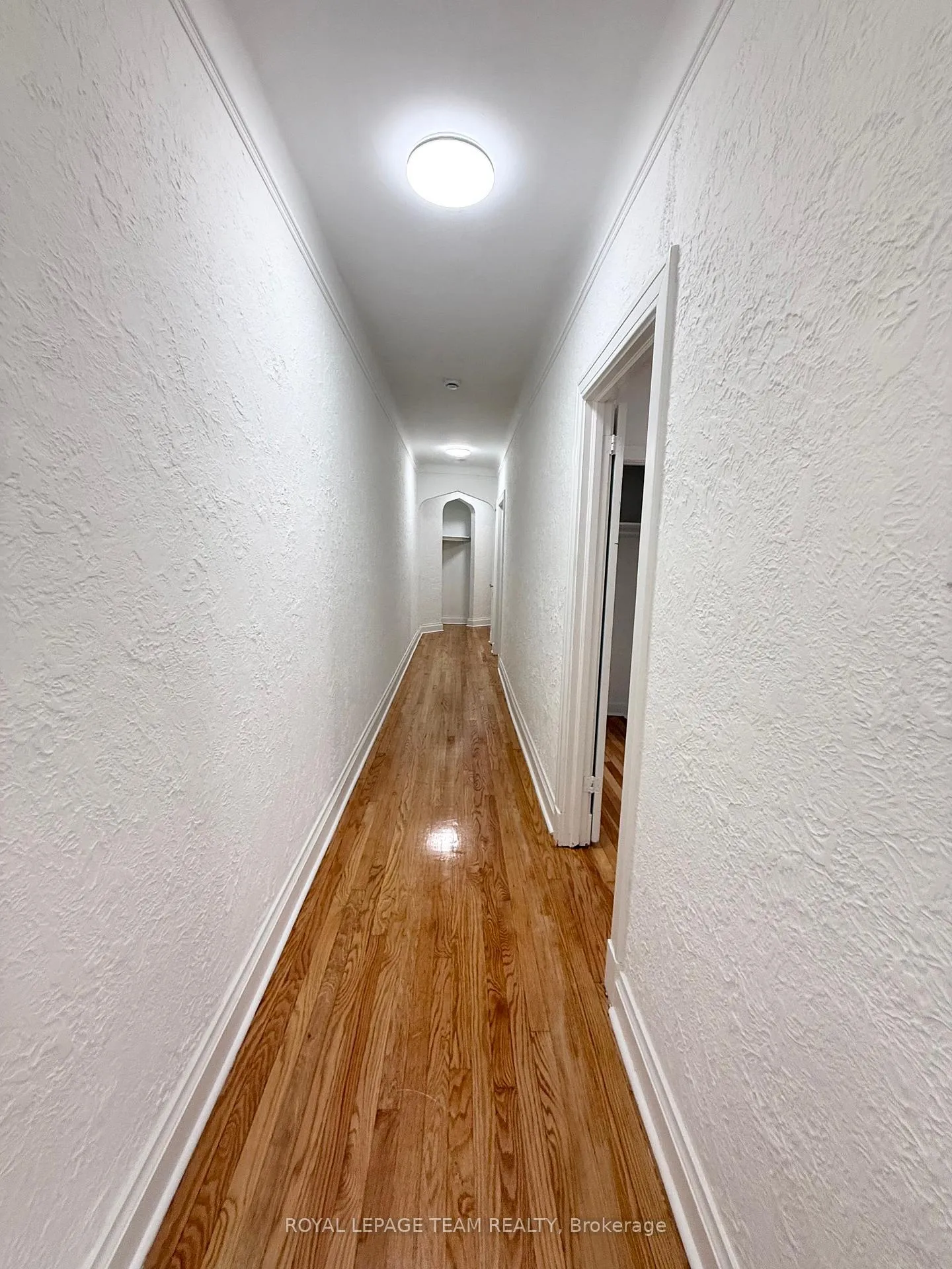 Photo 10 of Unit 2, 235 Cooper Street, Ottawa, Ottawa Centre — HOMEH
