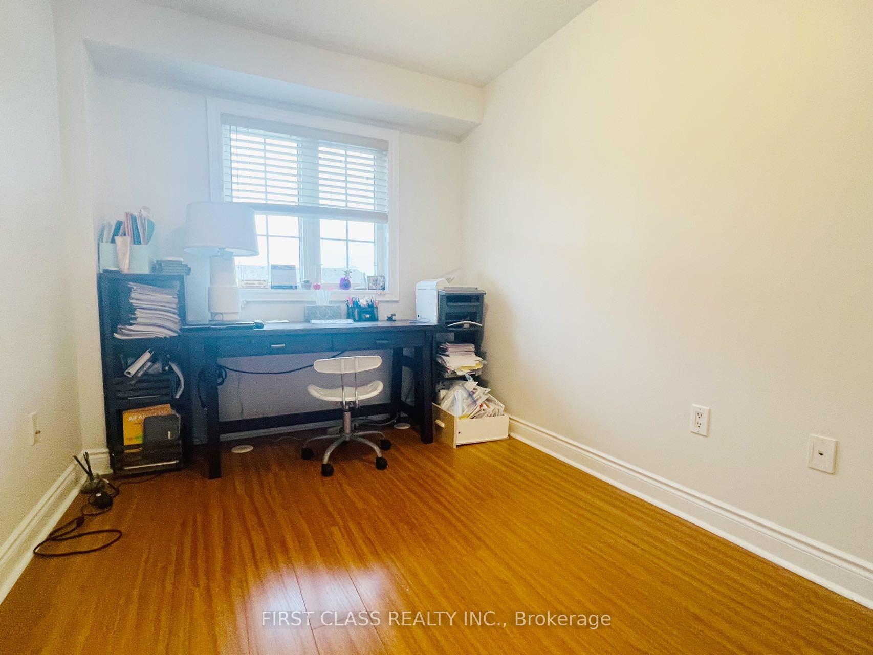 Photo 8 of 152 Legends Way, Markham, Unionville — HOMEH