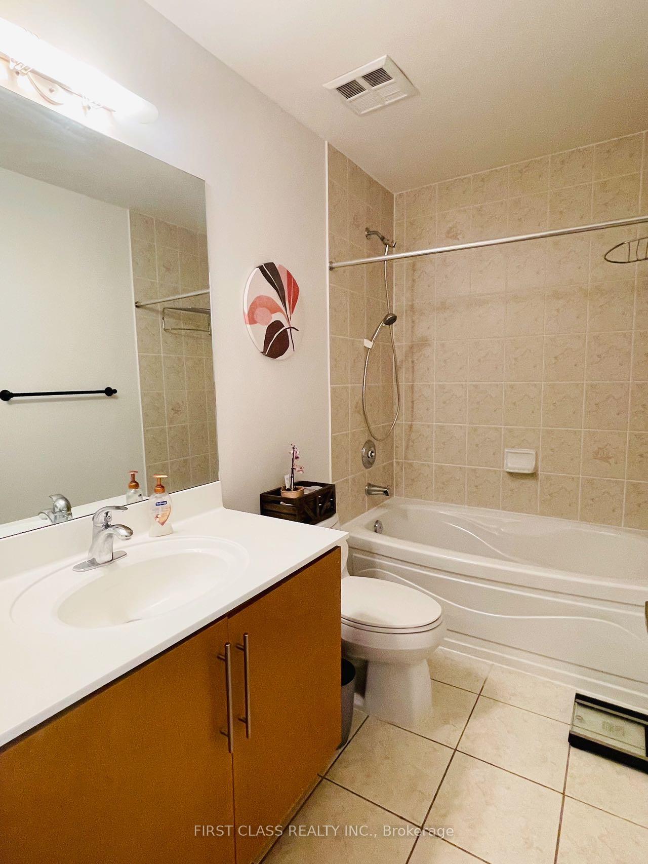 Photo 11 of 152 Legends Way, Markham, Unionville — HOMEH