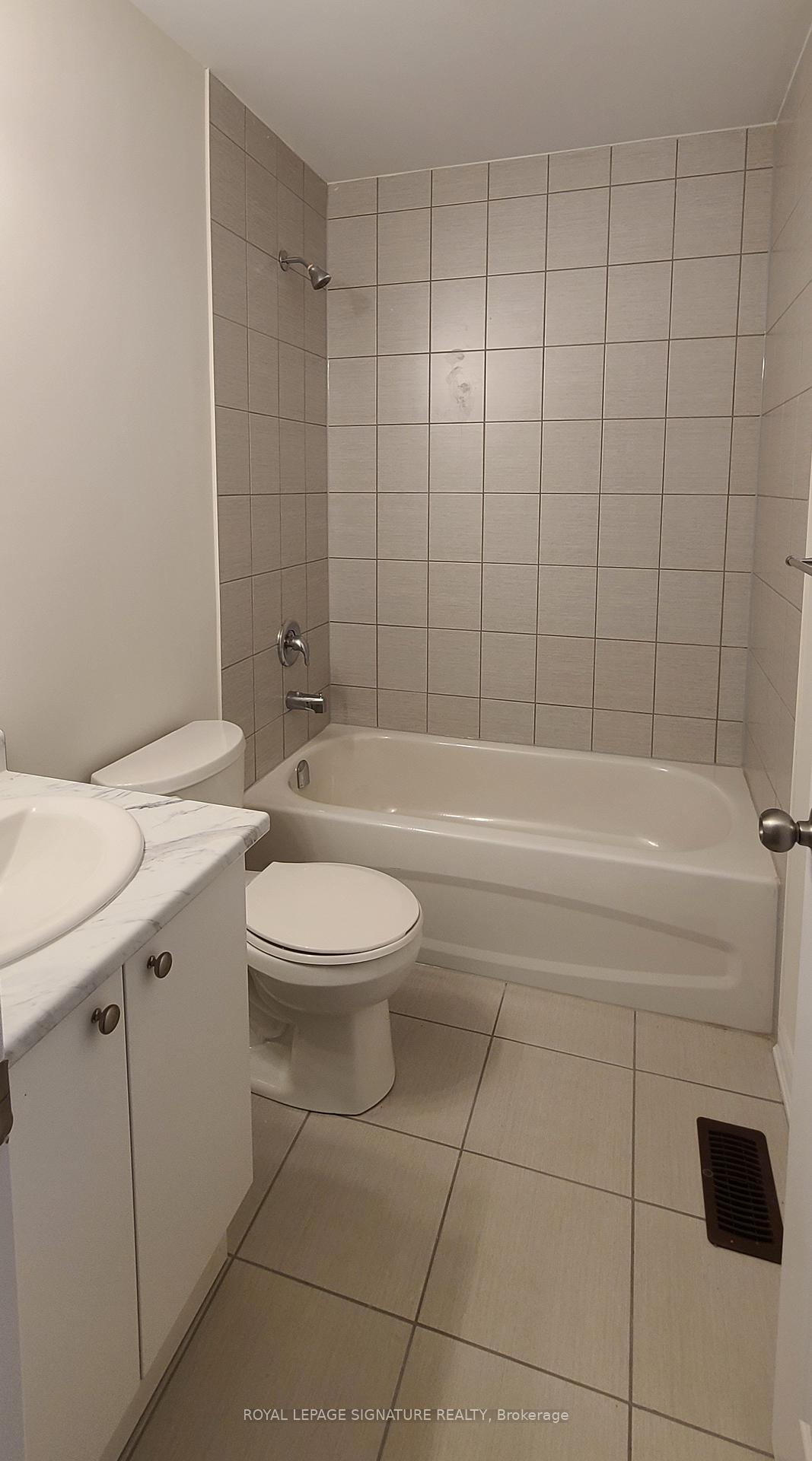Photo 10 of Unit 43, 383 Dundas Street E, Hamilton, Waterdown — HOMEH