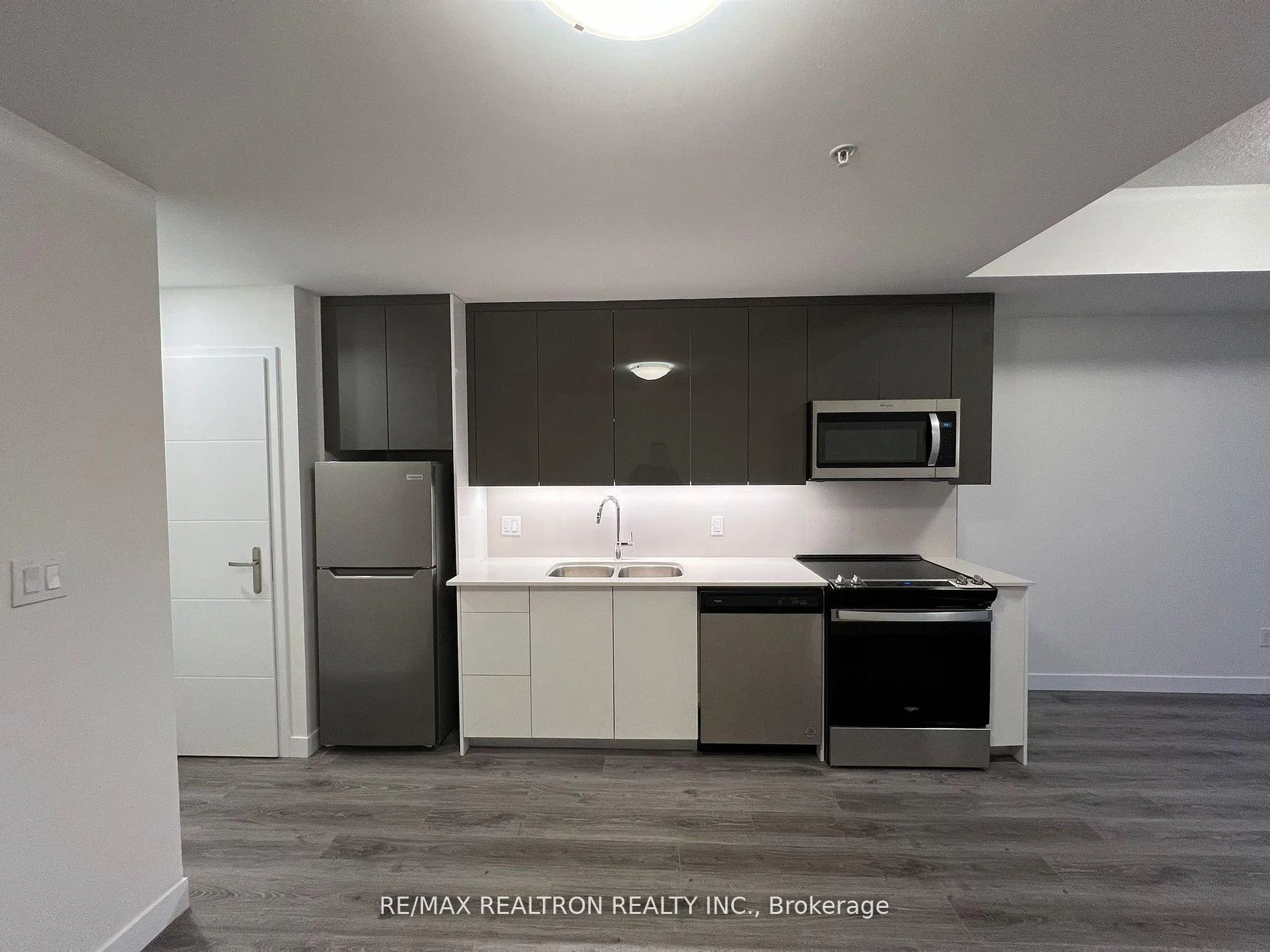 Photo 4 of Unit 3805, 60 Frederick Street, Kitchener — HOMEH