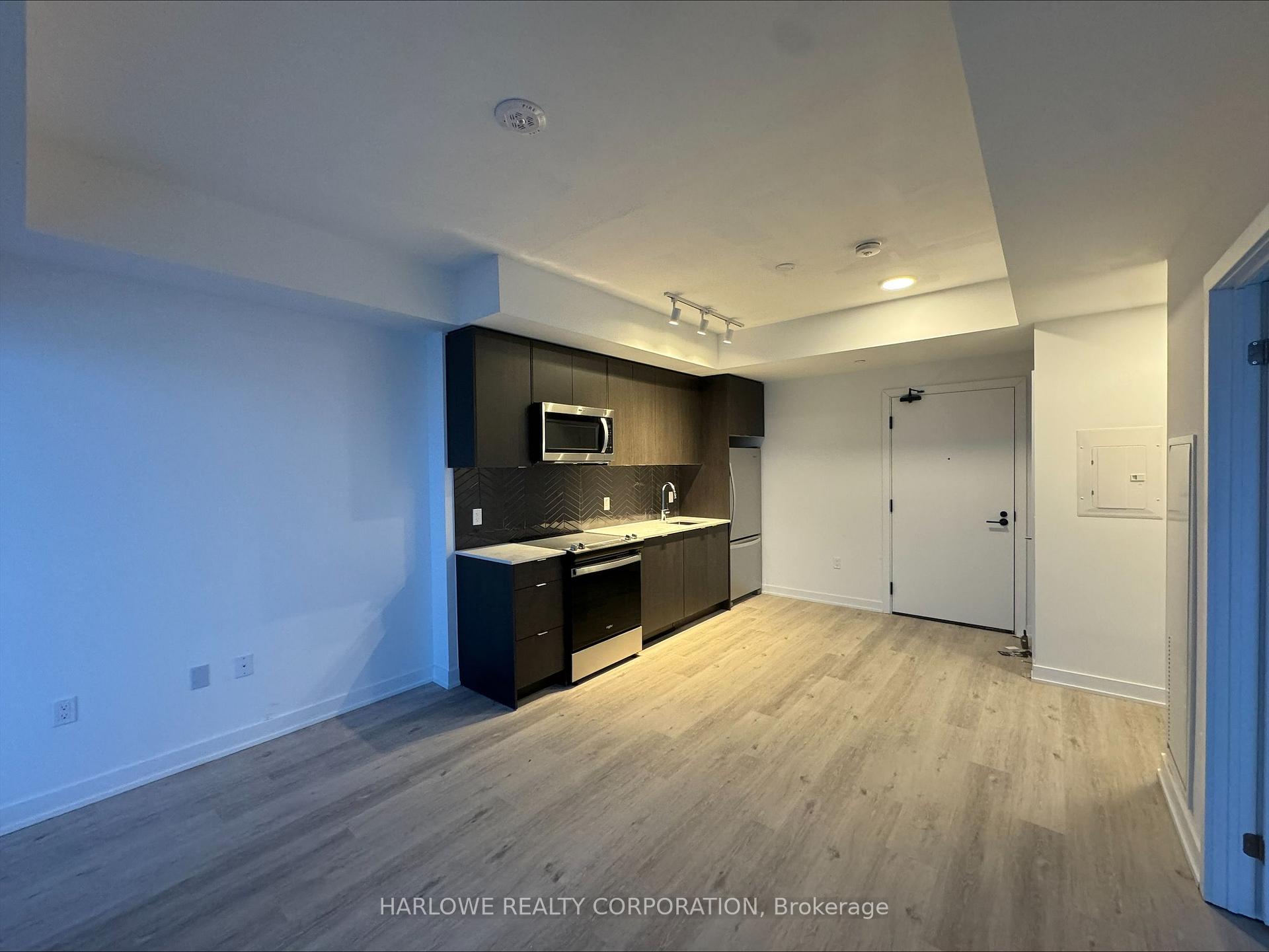 Front of Unit 1101 A, 1606 Charles Street
