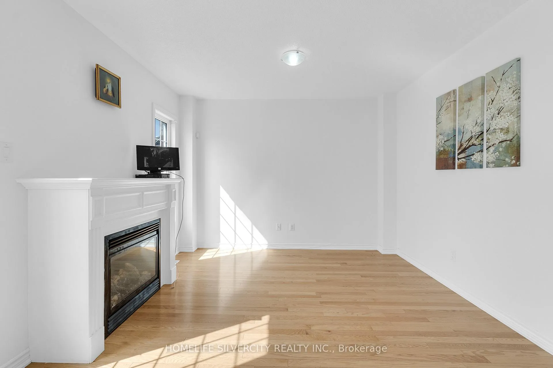 Photo 7 of 93 Education Road, Brampton, Bram East — HOMEH