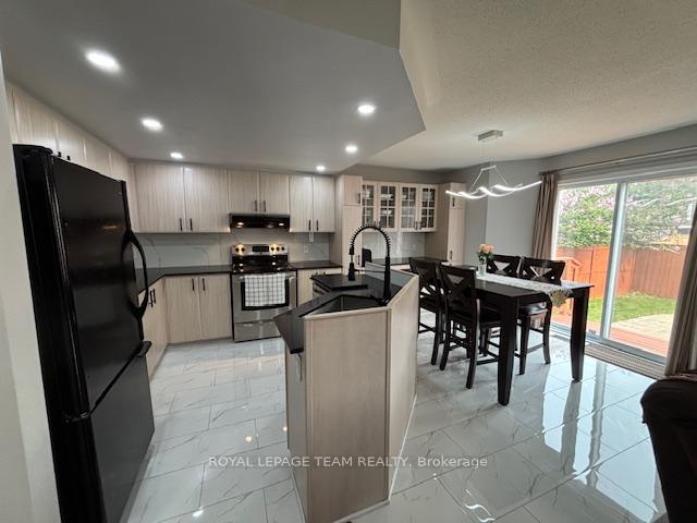 Photo 14 of 45 Aquapass Place, Ottawa, Barrhaven - Strandherd — HOMEH