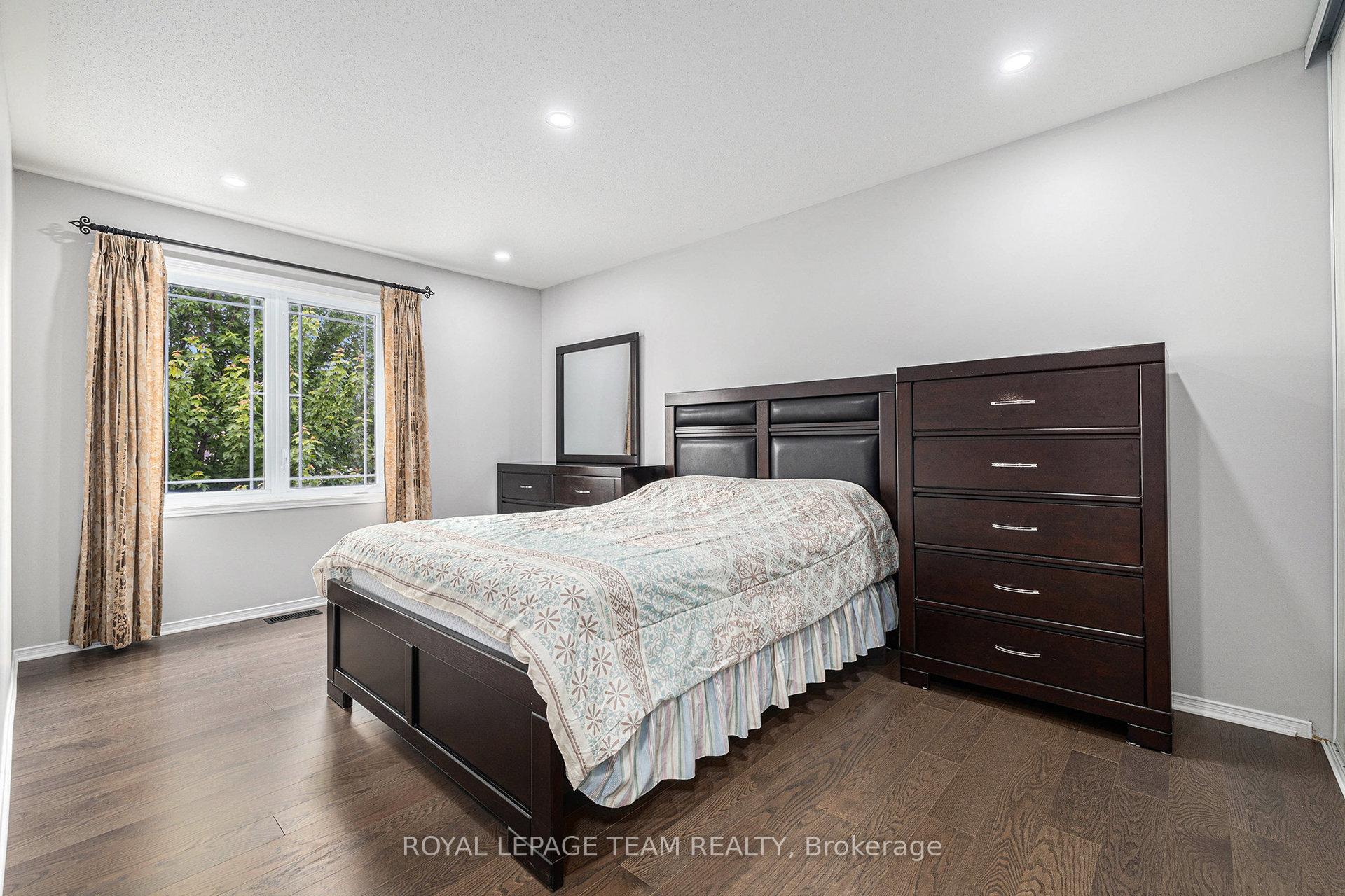 Photo 20 of 45 Aquapass Place, Ottawa, Barrhaven - Strandherd — HOMEH