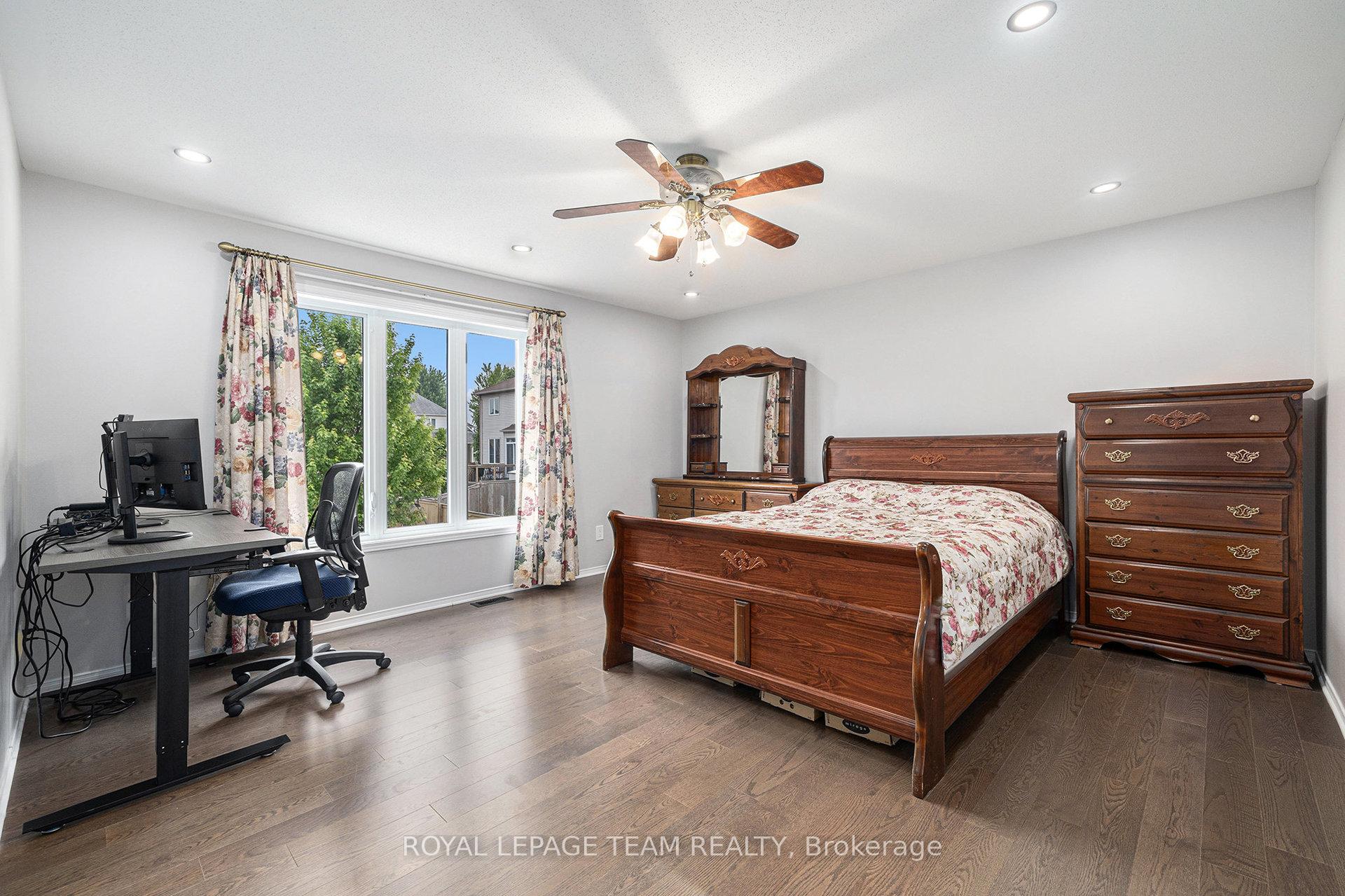 Photo 24 of 45 Aquapass Place, Ottawa, Barrhaven - Strandherd — HOMEH