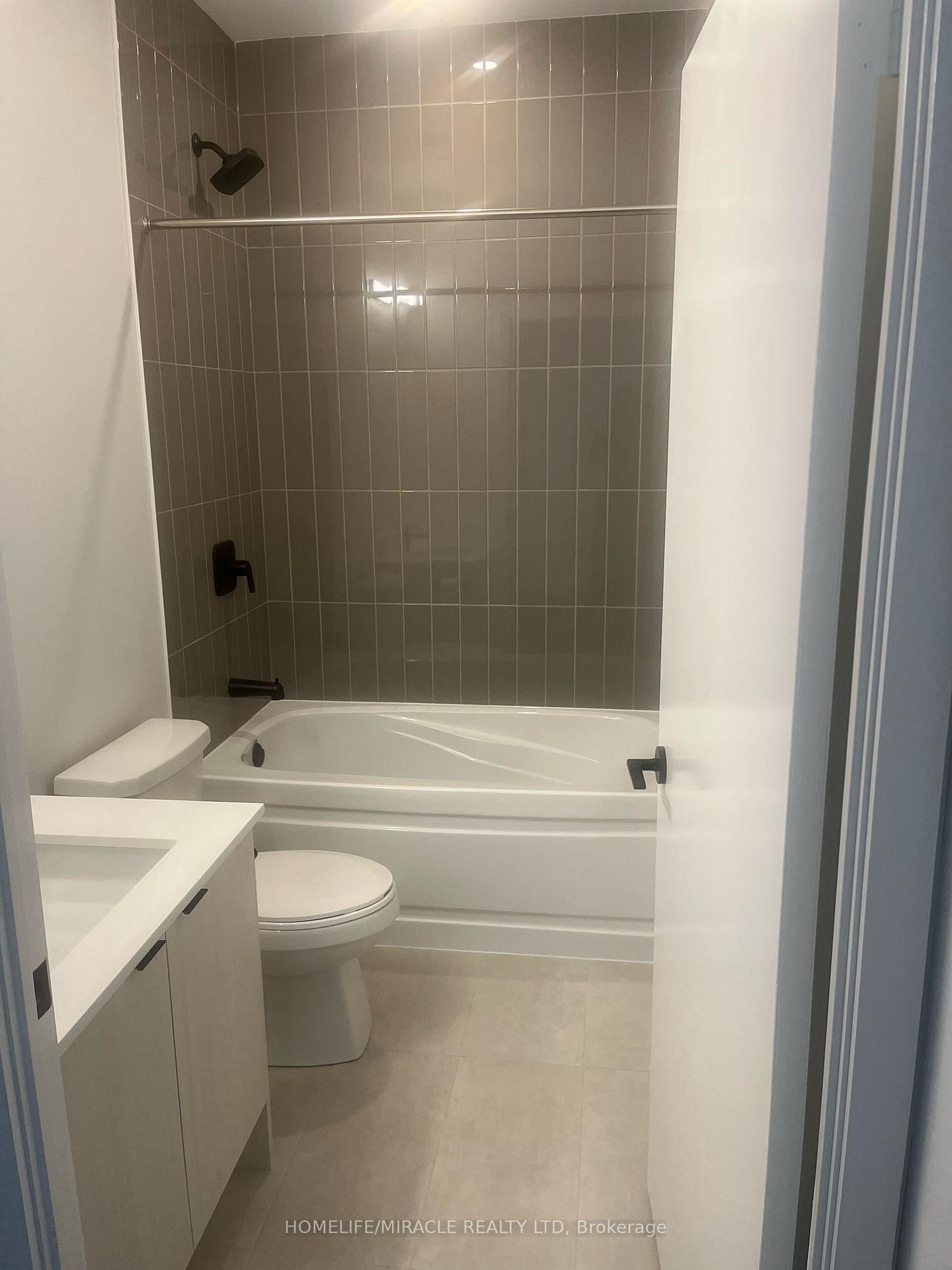 Photo 6 of Unit 2105, 225 Malta Avenue S, Brampton, Fletcher's Creek South — HOMEH