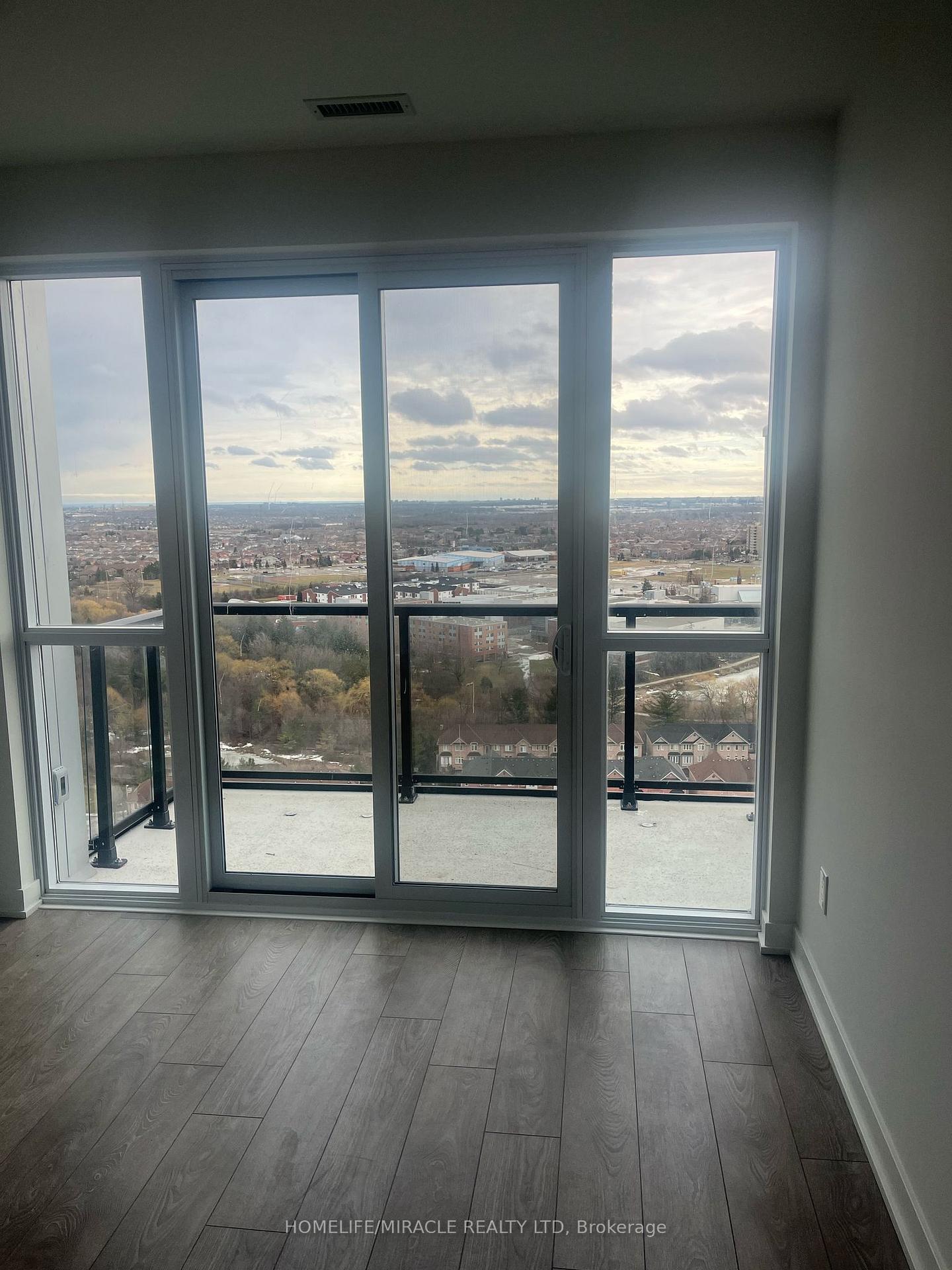 Photo 8 of Unit 2105, 225 Malta Avenue S, Brampton, Fletcher's Creek South — HOMEH