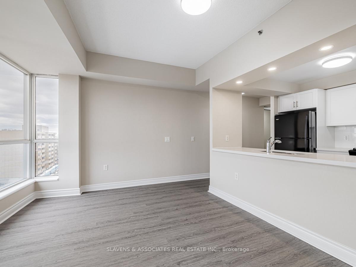 Photo 11 of Unit 904, 2 Neptune Drive, Toronto, Englemount-Lawrence — HOMEH