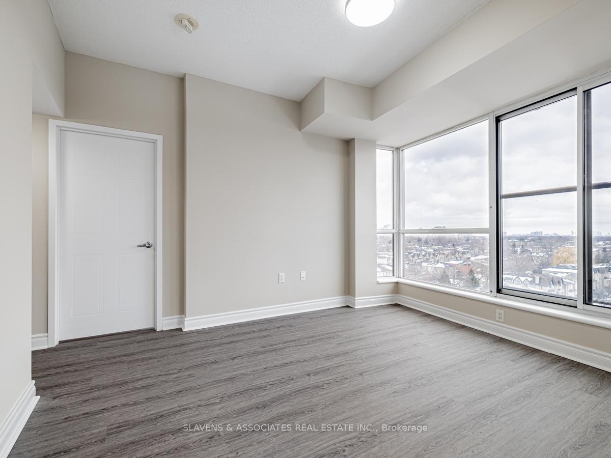 Photo 17 of Unit 904, 2 Neptune Drive, Toronto, Englemount-Lawrence — HOMEH