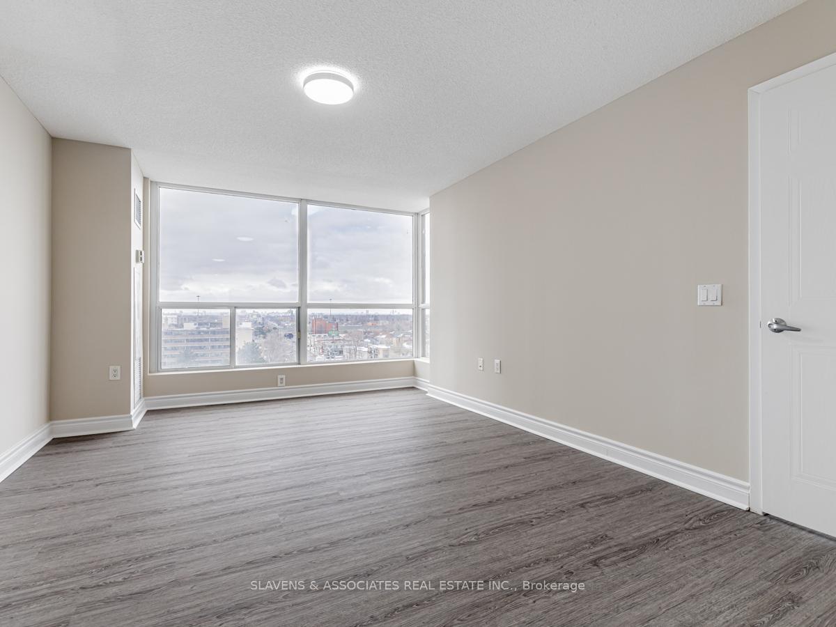 Photo 22 of Unit 904, 2 Neptune Drive, Toronto, Englemount-Lawrence — HOMEH