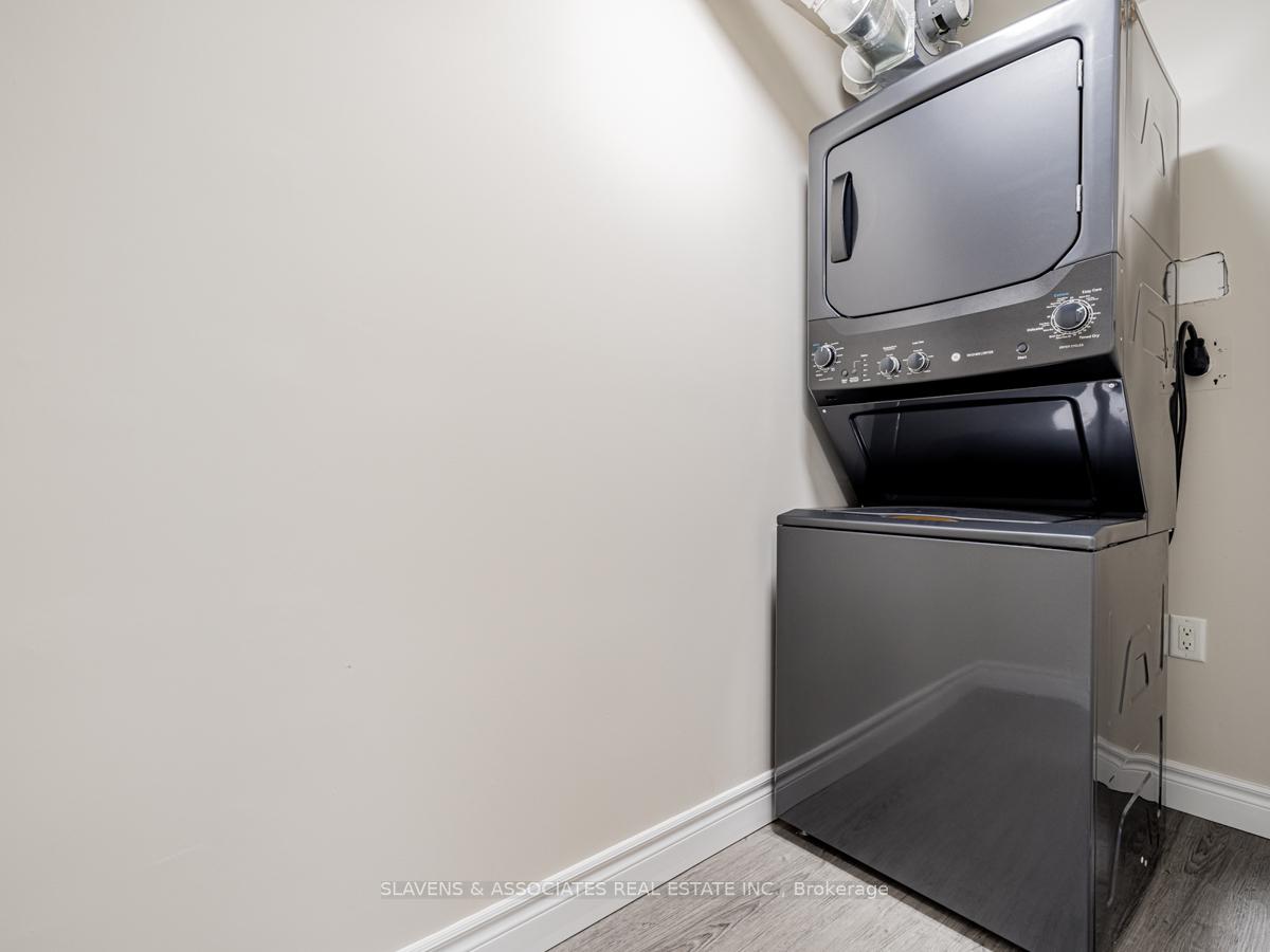 Photo 25 of Unit 904, 2 Neptune Drive, Toronto, Englemount-Lawrence — HOMEH