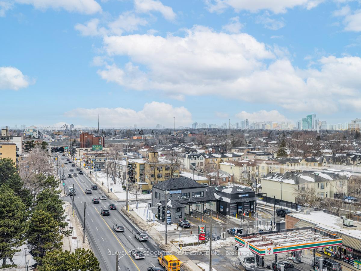 Photo 26 of Unit 904, 2 Neptune Drive, Toronto, Englemount-Lawrence — HOMEH