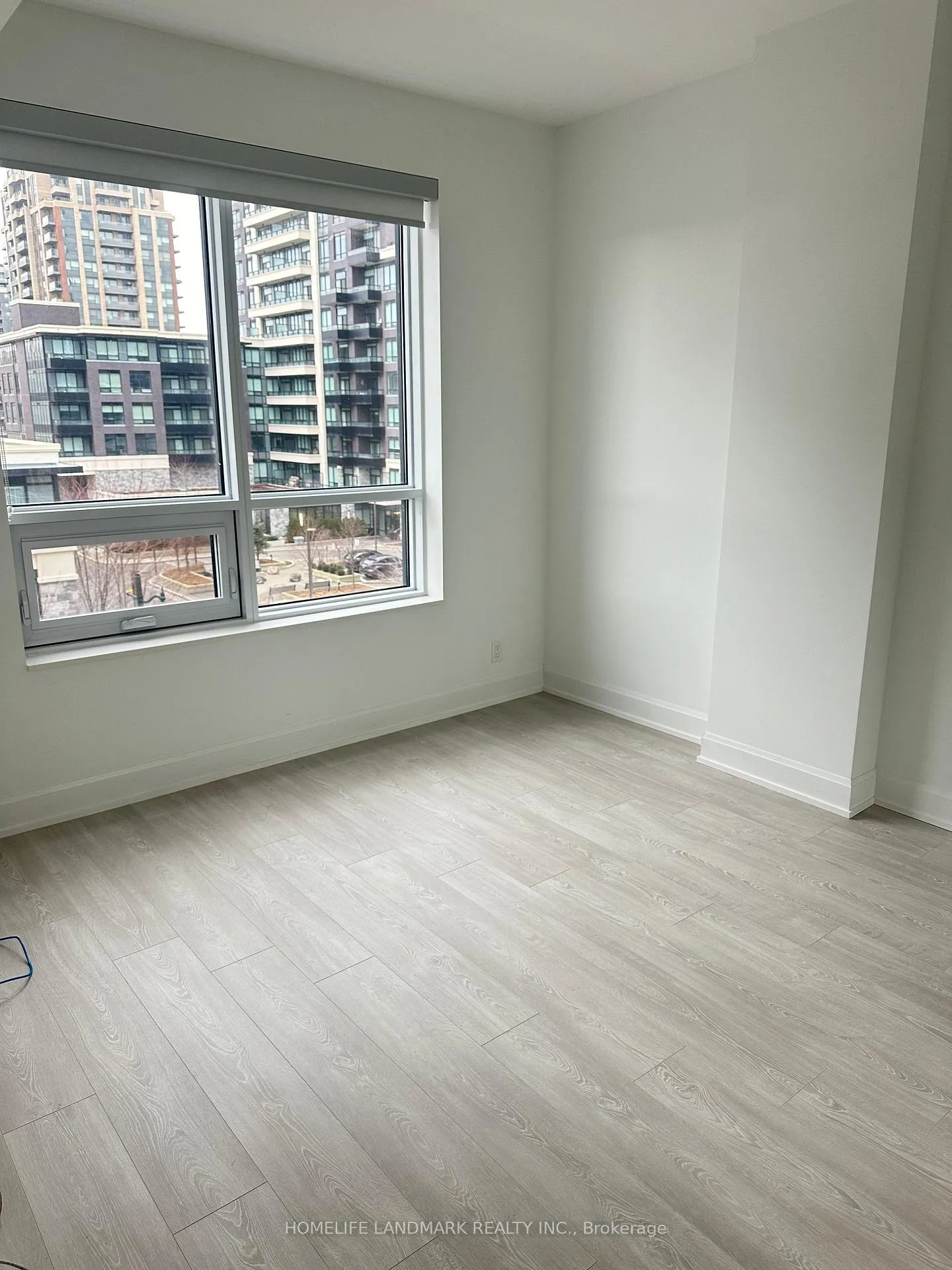 Photo 4 of Unit 522, 38 Water Walk Drive, Markham, Unionville — HOMEH