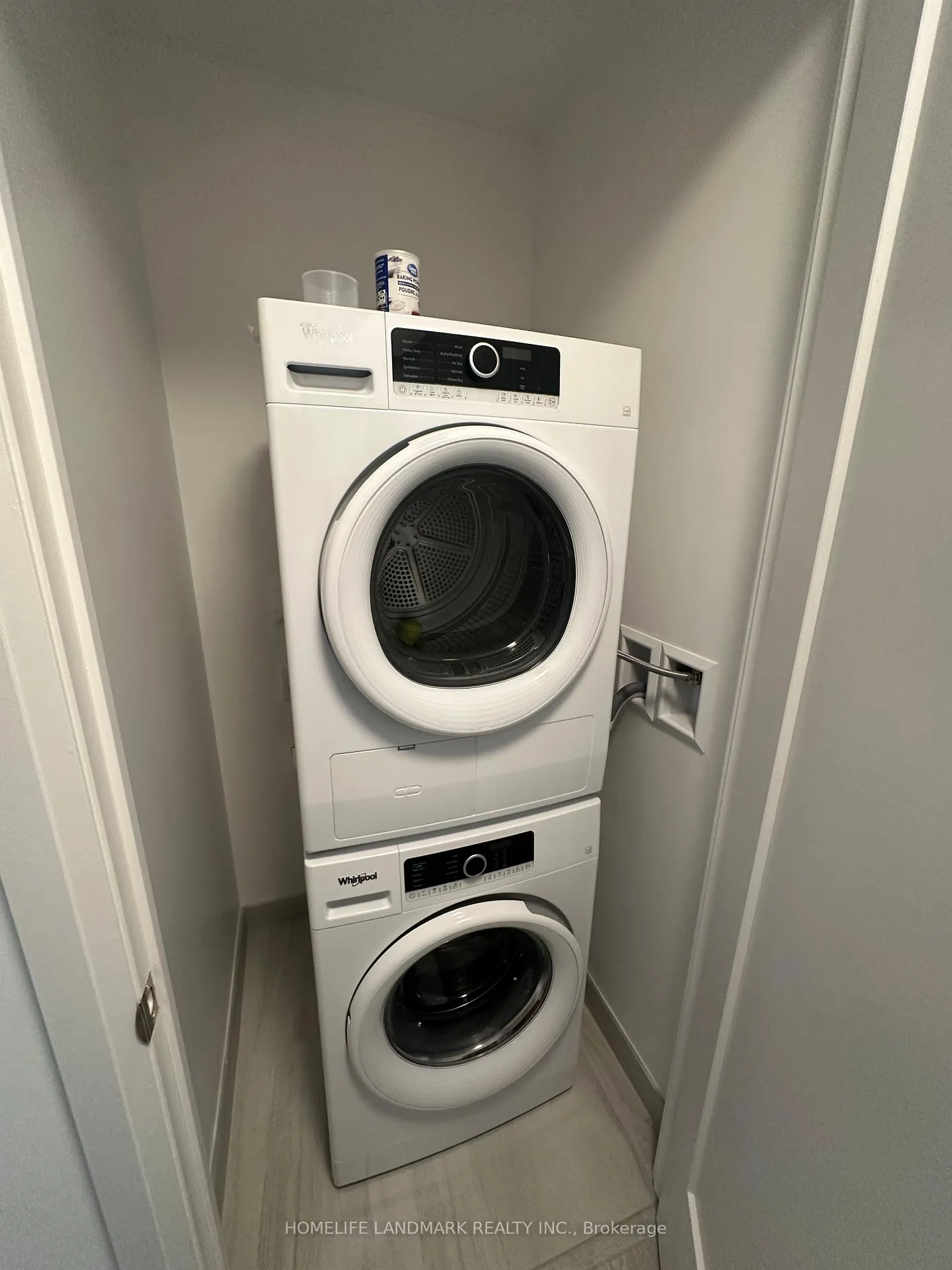 Photo 7 of Unit 522, 38 Water Walk Drive, Markham, Unionville — HOMEH