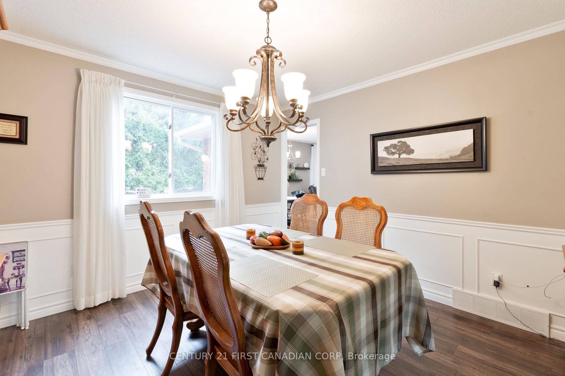 Photo 6 of 340 Canterbury Place, Central Elgin, Belmont — HOMEH