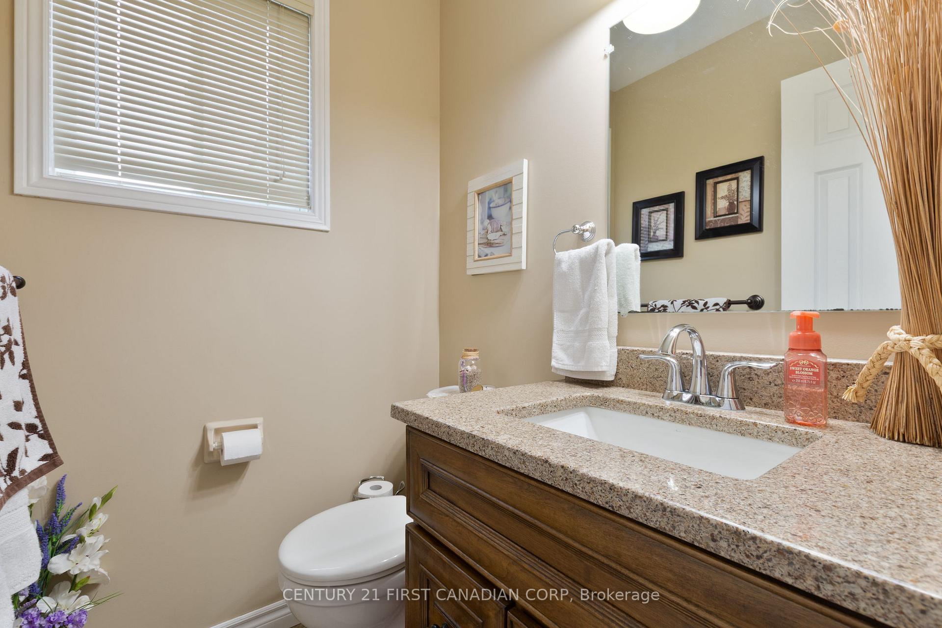 Photo 22 of 340 Canterbury Place, Central Elgin, Belmont — HOMEH
