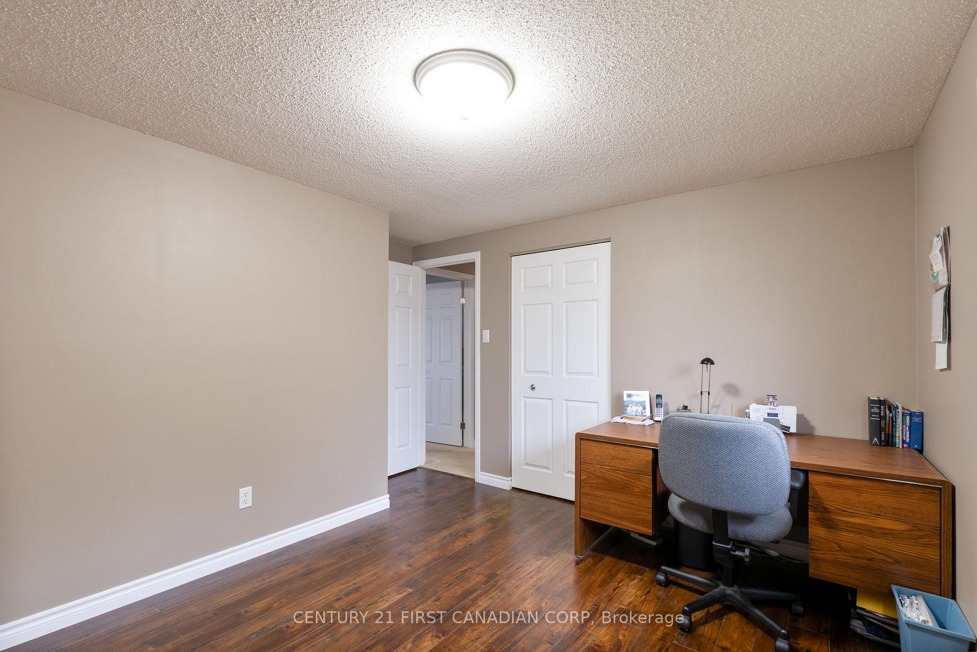 Photo 25 of 340 Canterbury Place, Central Elgin, Belmont — HOMEH