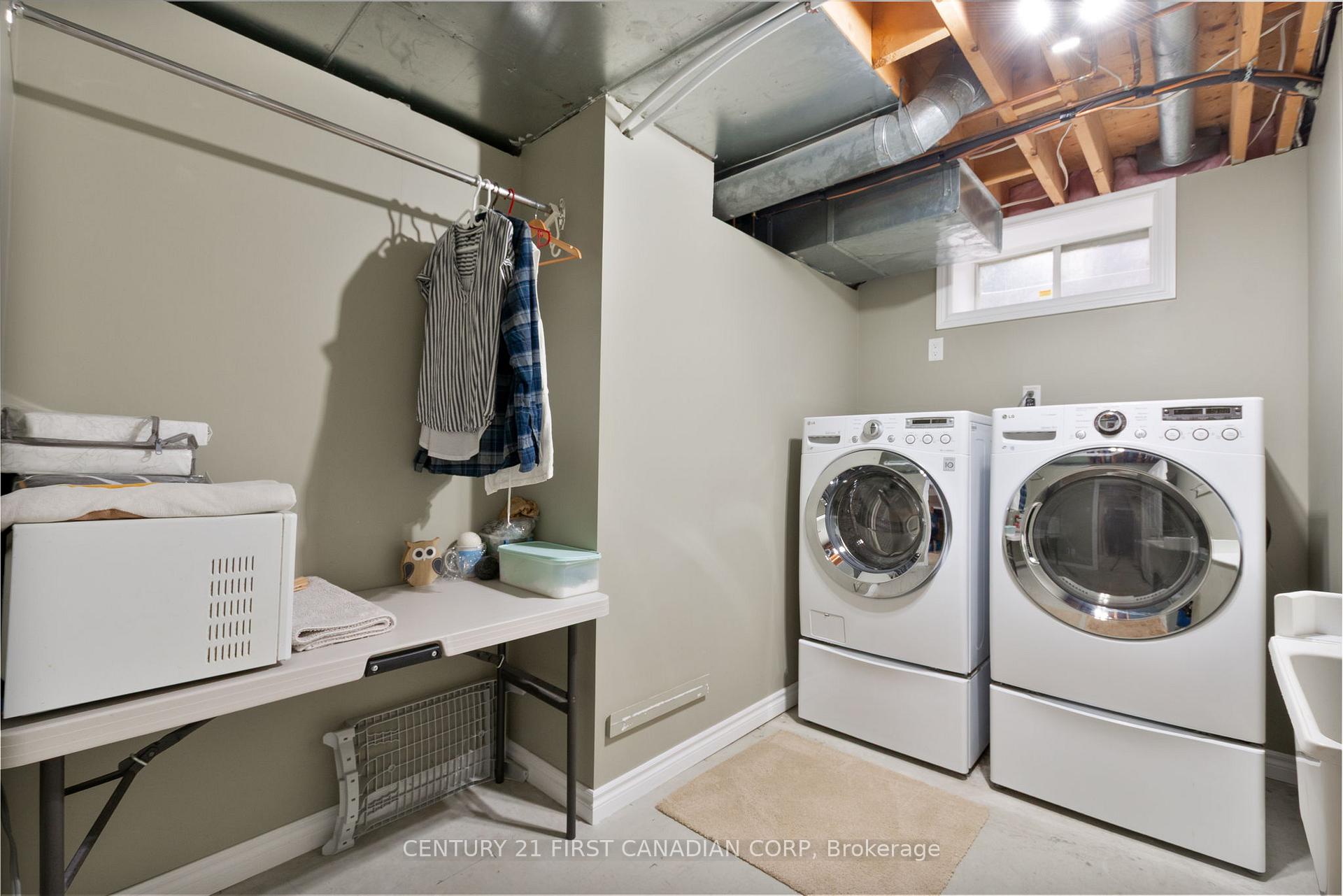 Photo 38 of 340 Canterbury Place, Central Elgin, Belmont — HOMEH