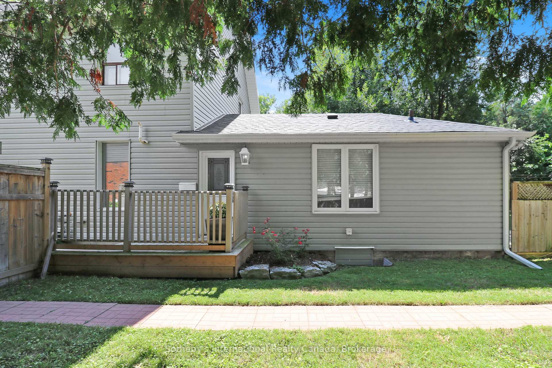 Photo 5 of Unit A, 58 Cedar Street, Collingwood — HOMEH