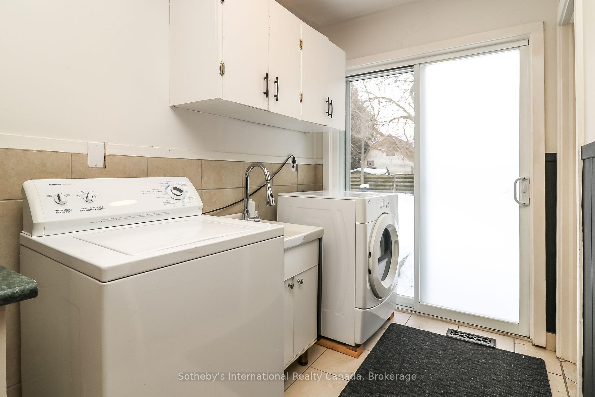 Photo 16 of Unit A, 58 Cedar Street, Collingwood — HOMEH