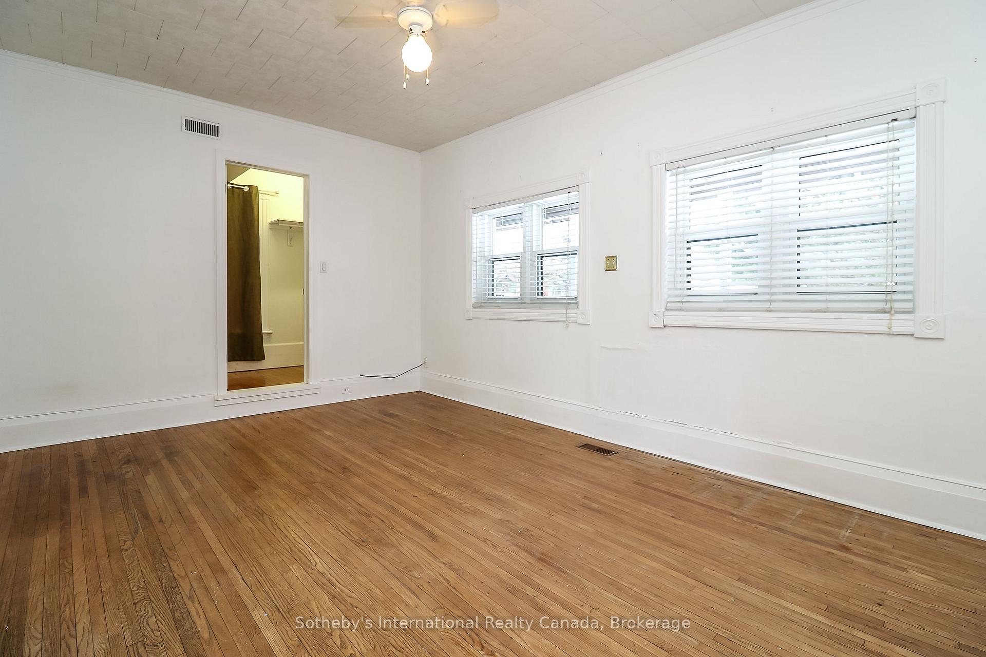 Photo 25 of Unit A, 58 Cedar Street, Collingwood — HOMEH