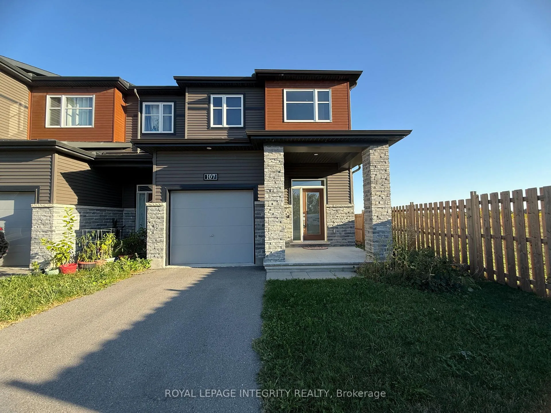 Front of 107 Aura Avenue